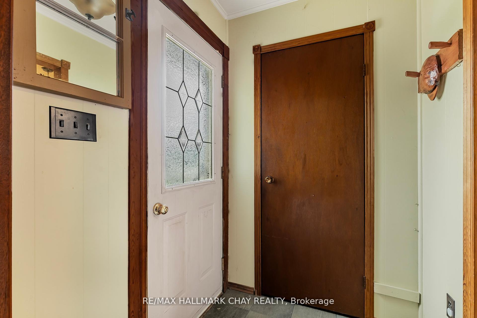 Photo 3 of 66 Queen Street E, Springwater, Elmvale — HOMEH