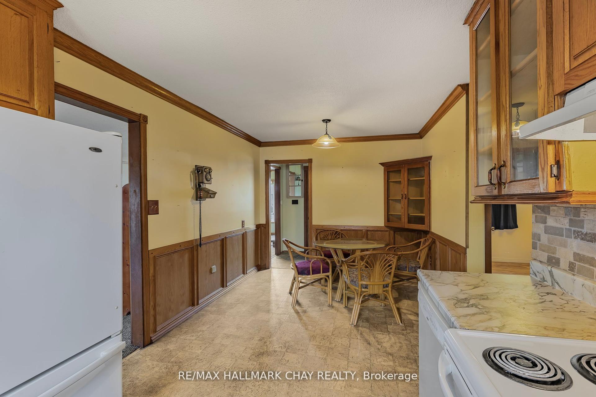 Photo 25 of 66 Queen Street E, Springwater, Elmvale — HOMEH