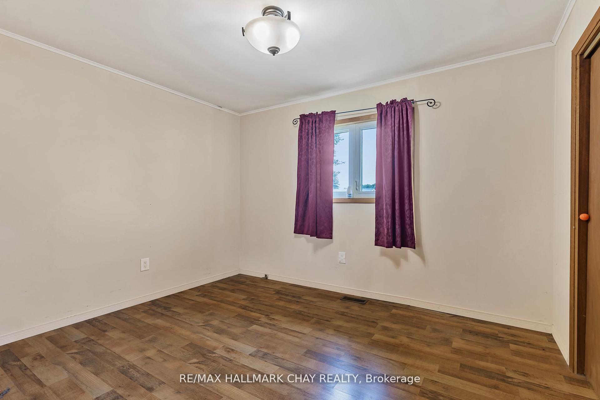 Photo 14 of 66 Queen Street E, Springwater, Elmvale — HOMEH