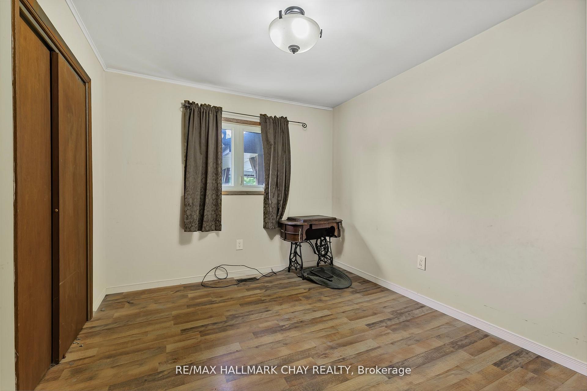 Photo 12 of 66 Queen Street E, Springwater, Elmvale — HOMEH