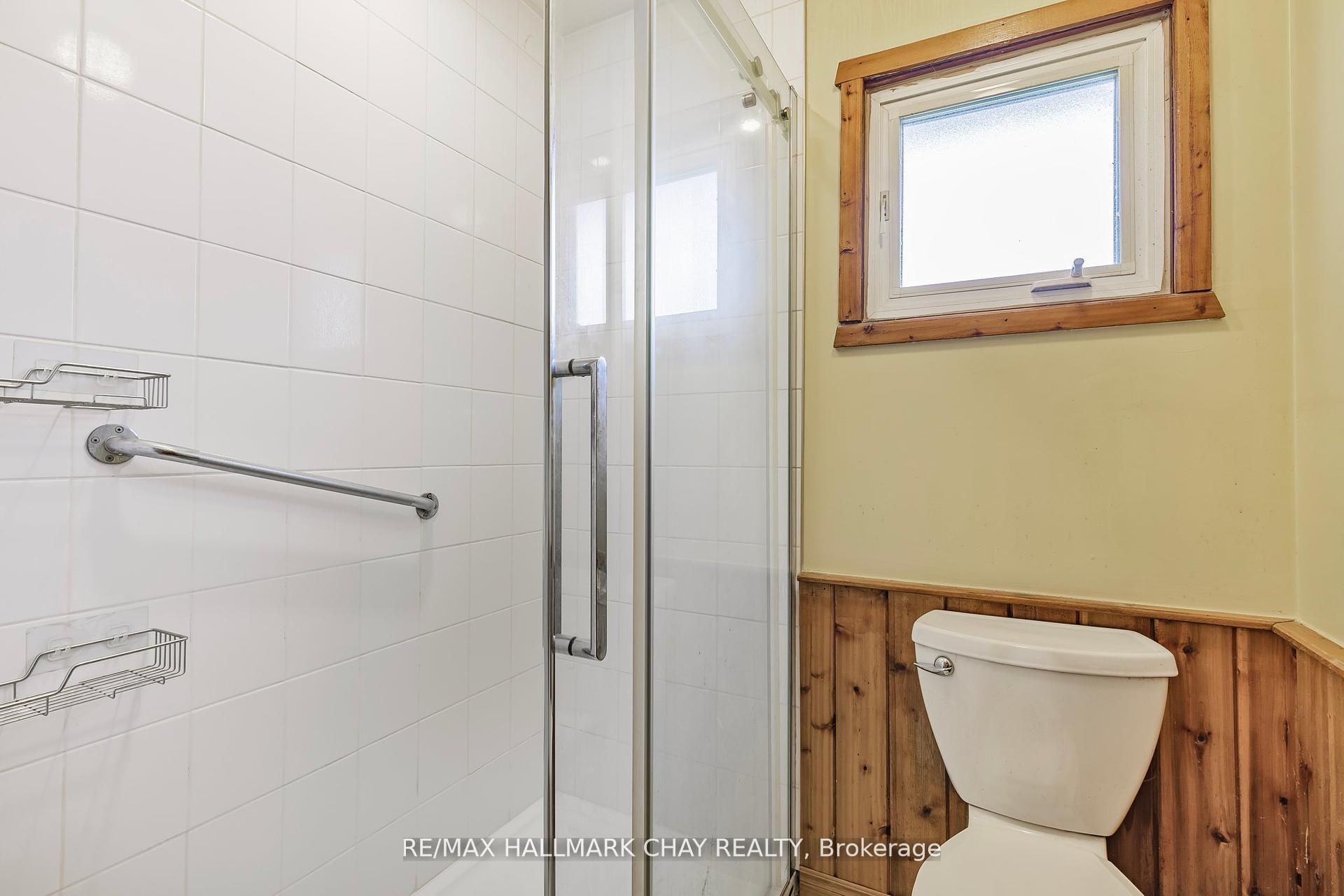 Photo 15 of 66 Queen Street E, Springwater, Elmvale — HOMEH