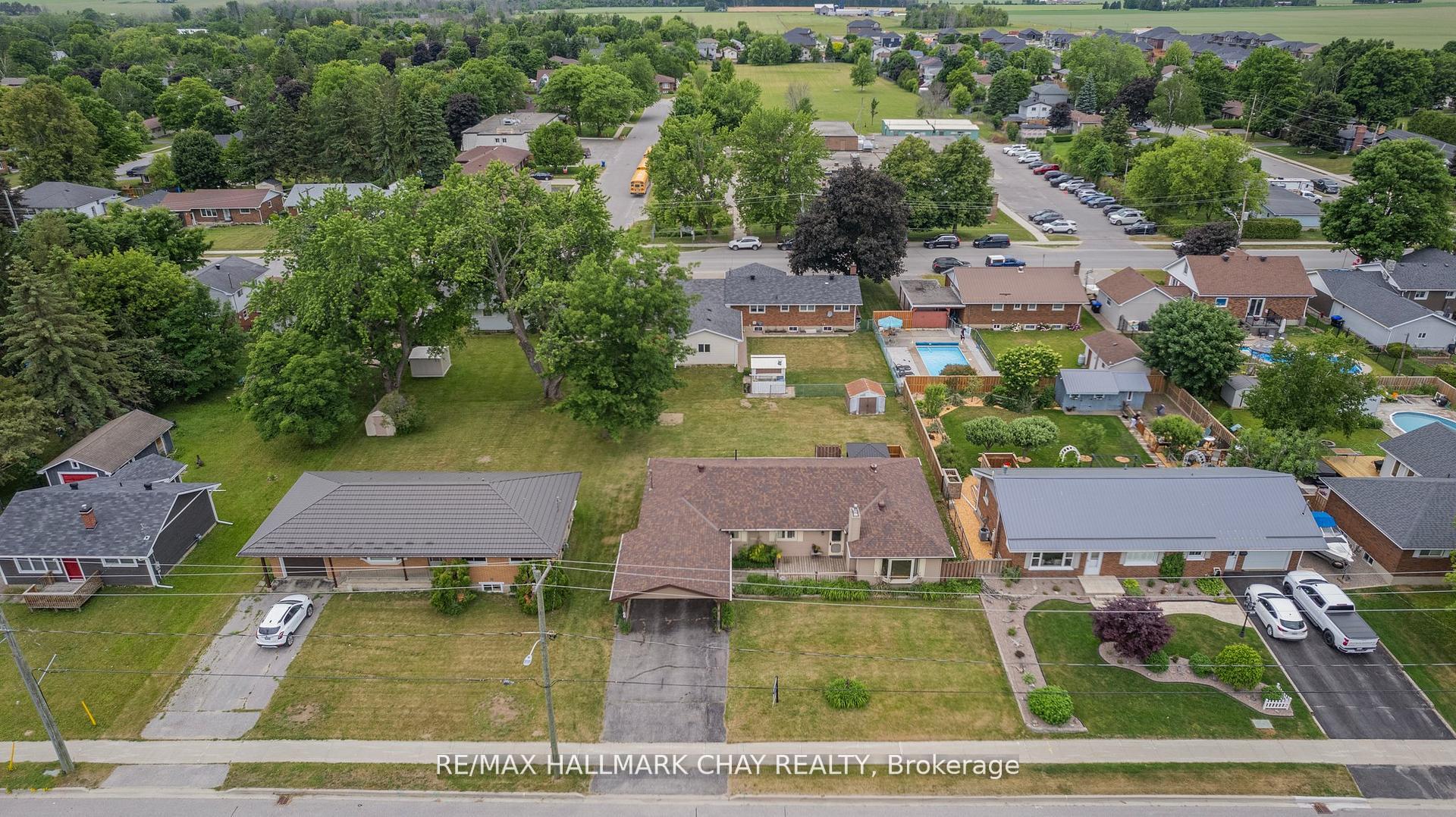 Photo 30 of 66 Queen Street E, Springwater, Elmvale — HOMEH