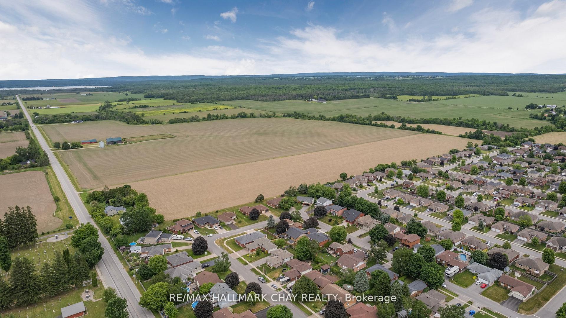 Photo 32 of 66 Queen Street E, Springwater, Elmvale — HOMEH
