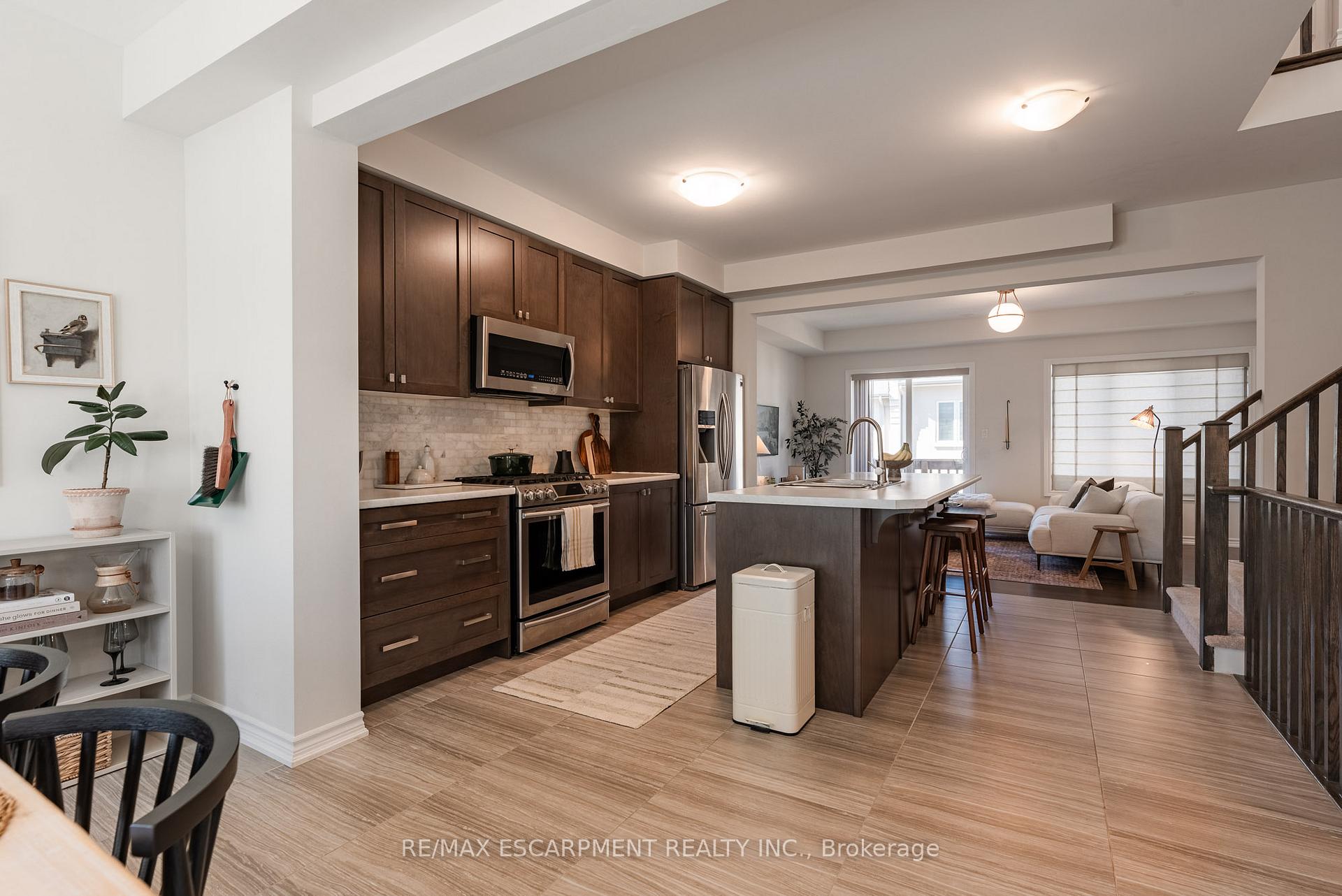 Photo 36 of 108 Borers Creek Circle, Hamilton, Waterdown — HOMEH