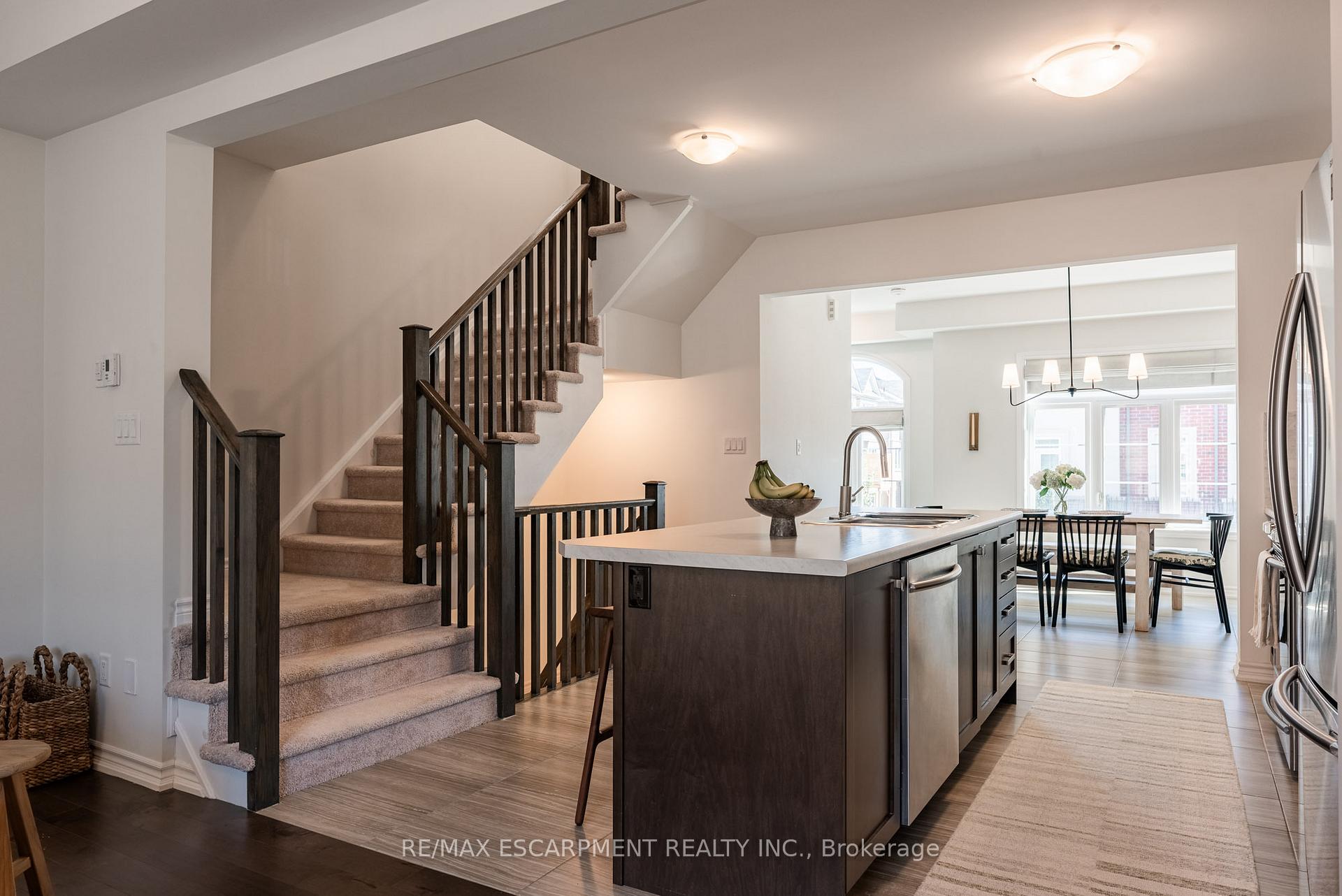 Photo 22 of 108 Borers Creek Circle, Hamilton, Waterdown — HOMEH