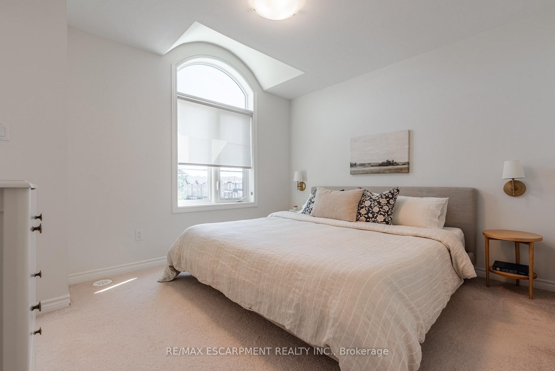 Photo 35 of 108 Borers Creek Circle, Hamilton, Waterdown — HOMEH
