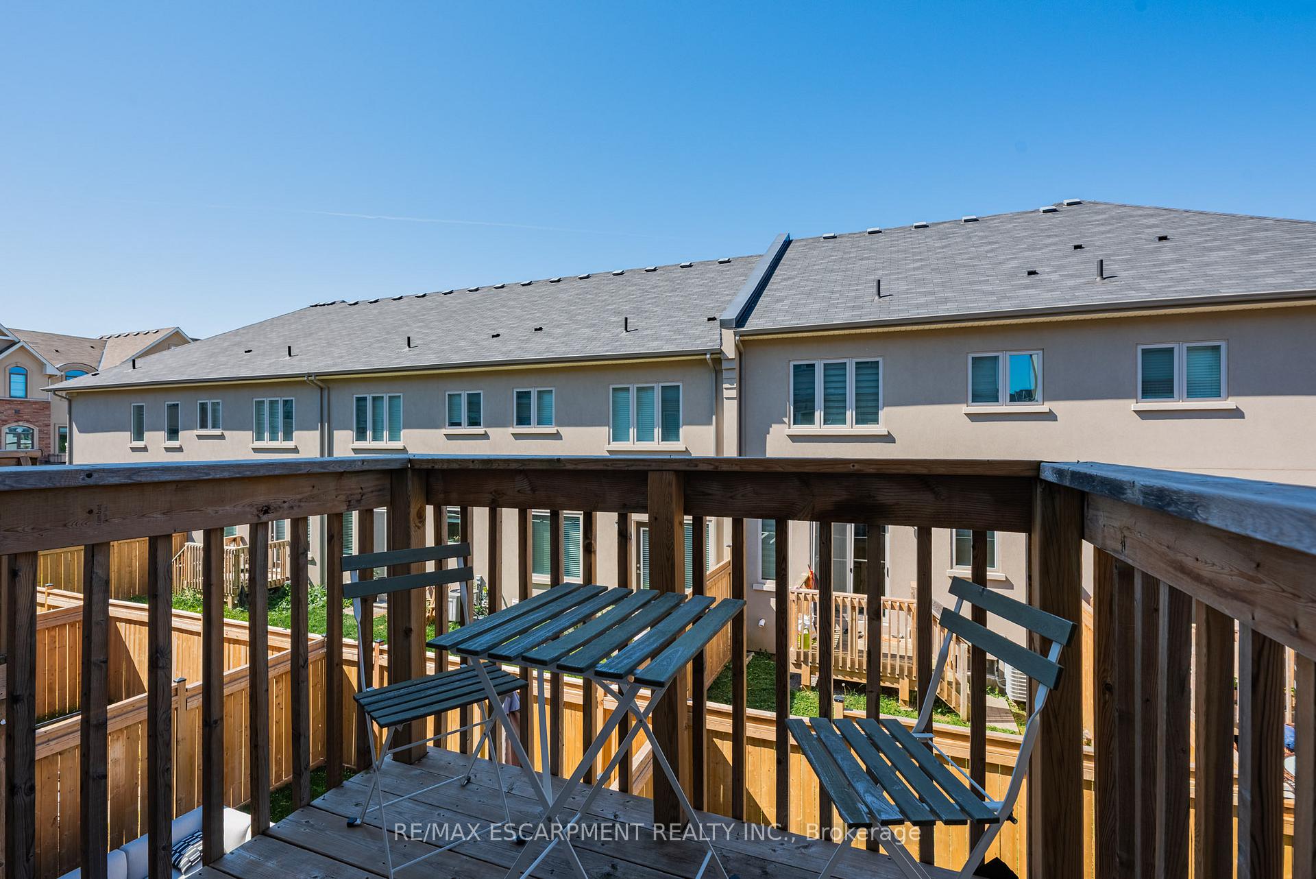 Photo 29 of 108 Borers Creek Circle, Hamilton, Waterdown — HOMEH
