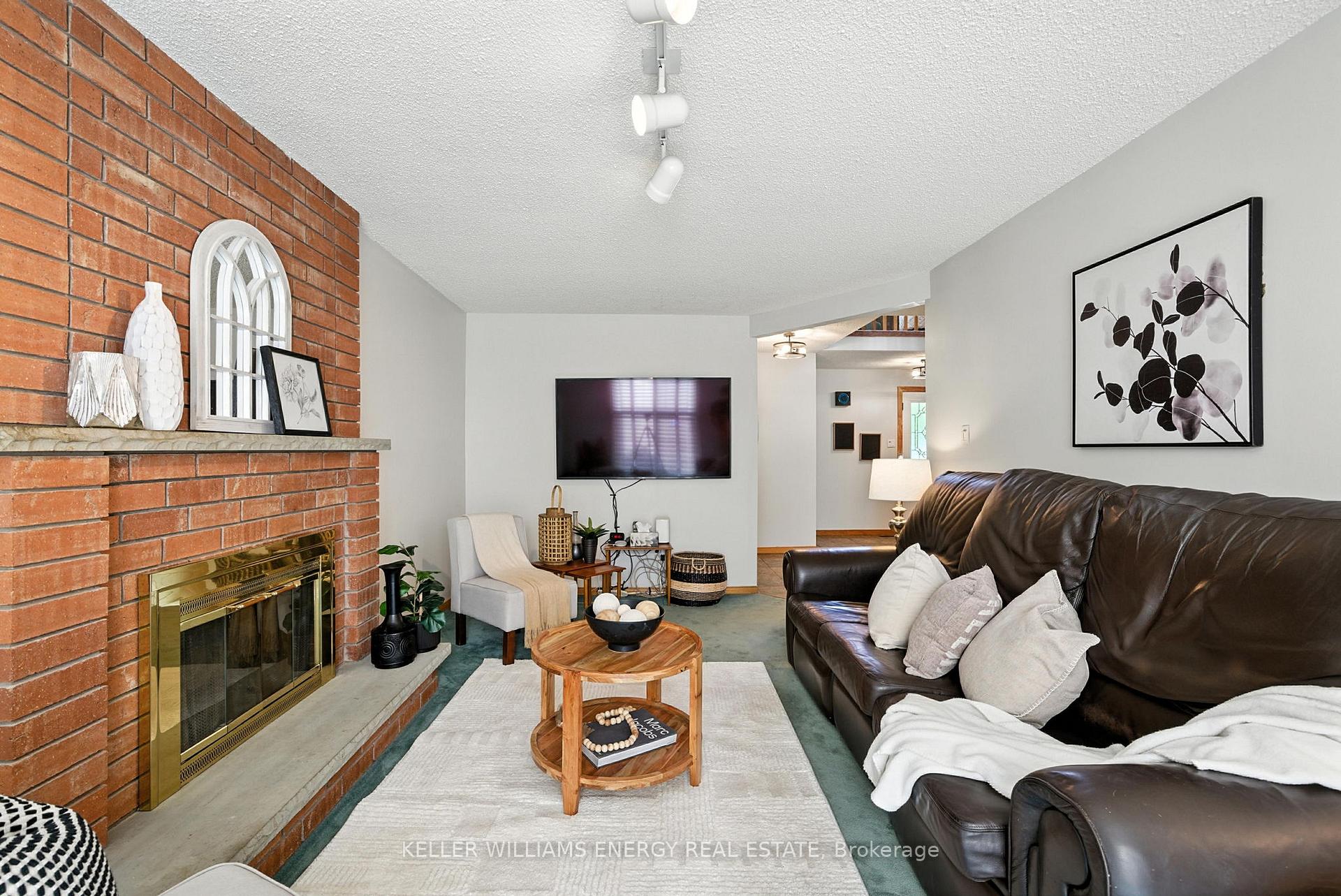 Photo 20 of 49 Cairns Drive, Markham, Raymerville — HOMEH