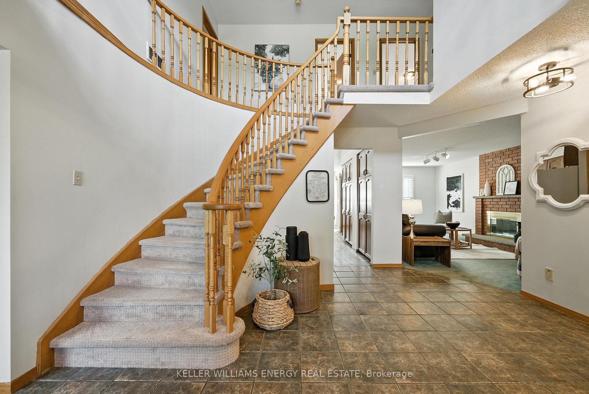 Photo 24 of 49 Cairns Drive, Markham, Raymerville — HOMEH