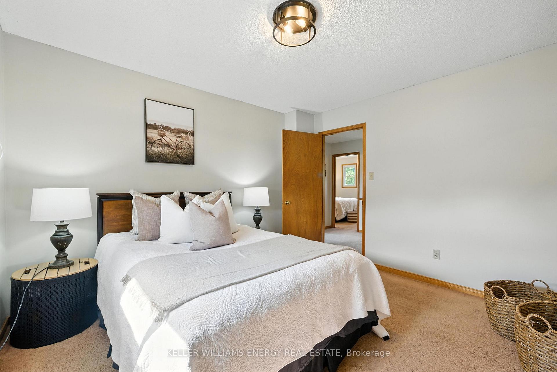 Photo 33 of 49 Cairns Drive, Markham, Raymerville — HOMEH