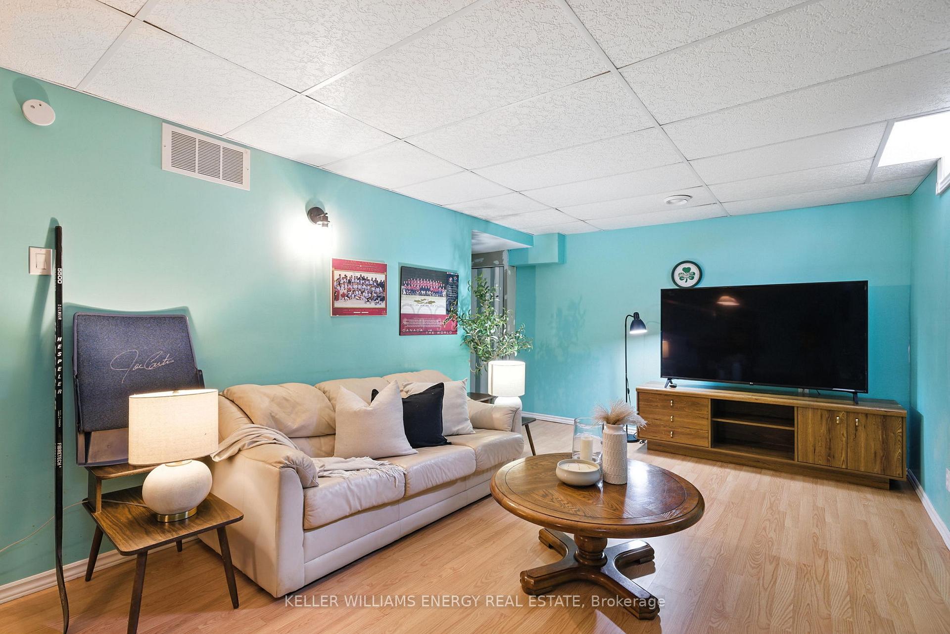 Photo 39 of 49 Cairns Drive, Markham, Raymerville — HOMEH