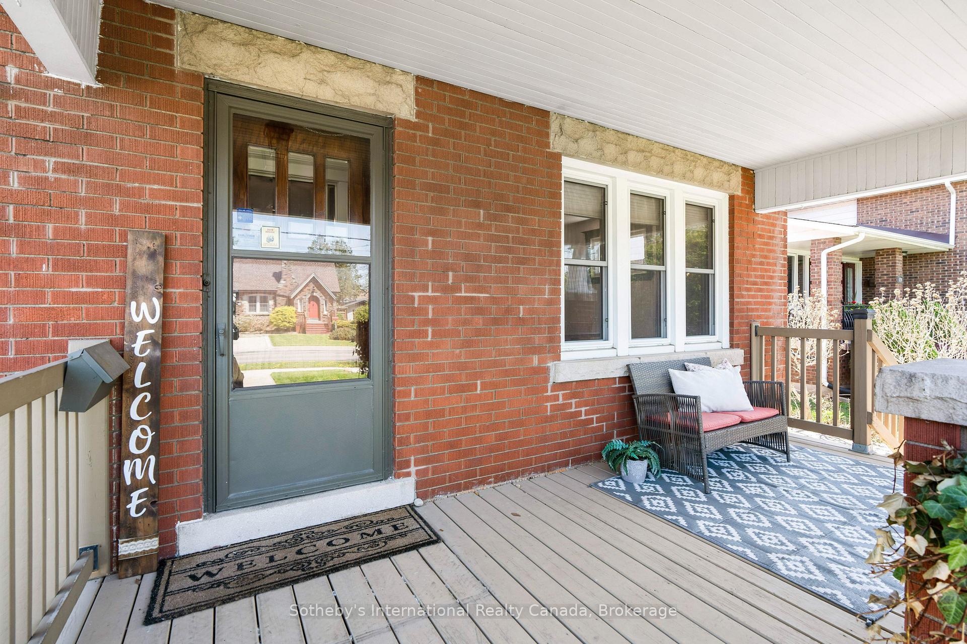 Photo 18 of 122 Lake Avenue Drive, Hamilton, Stoney Creek — HOMEH