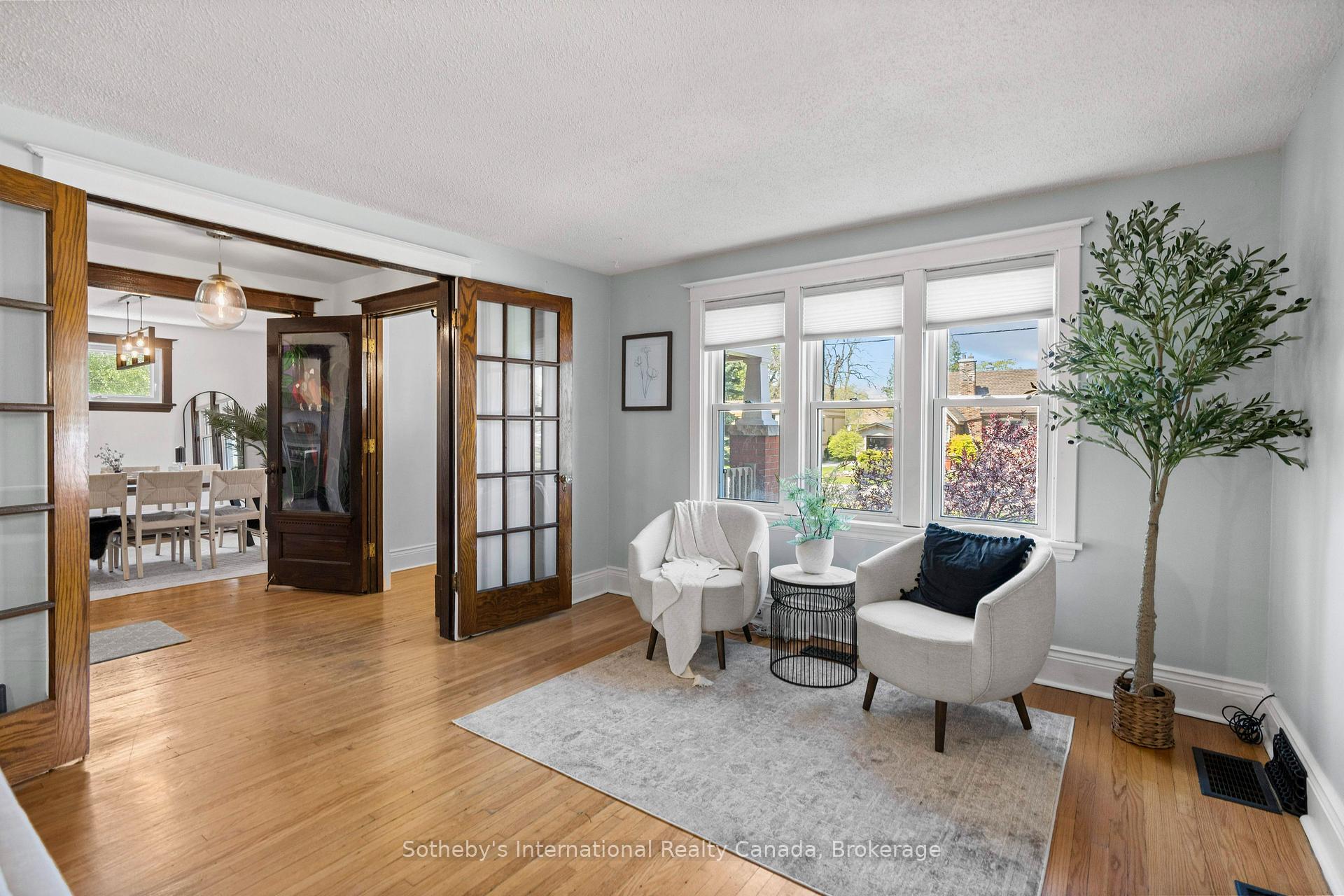 Photo 5 of 122 Lake Avenue Drive, Hamilton, Stoney Creek — HOMEH