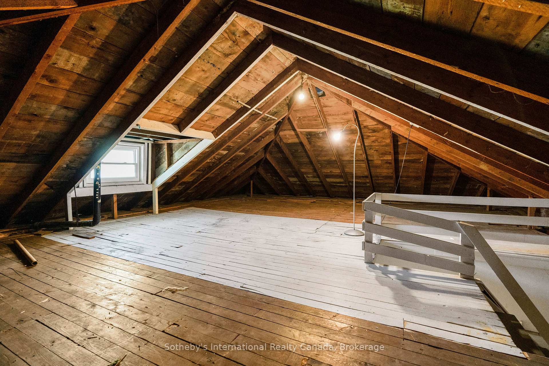 Photo 35 of 122 Lake Avenue Drive, Hamilton, Stoney Creek — HOMEH