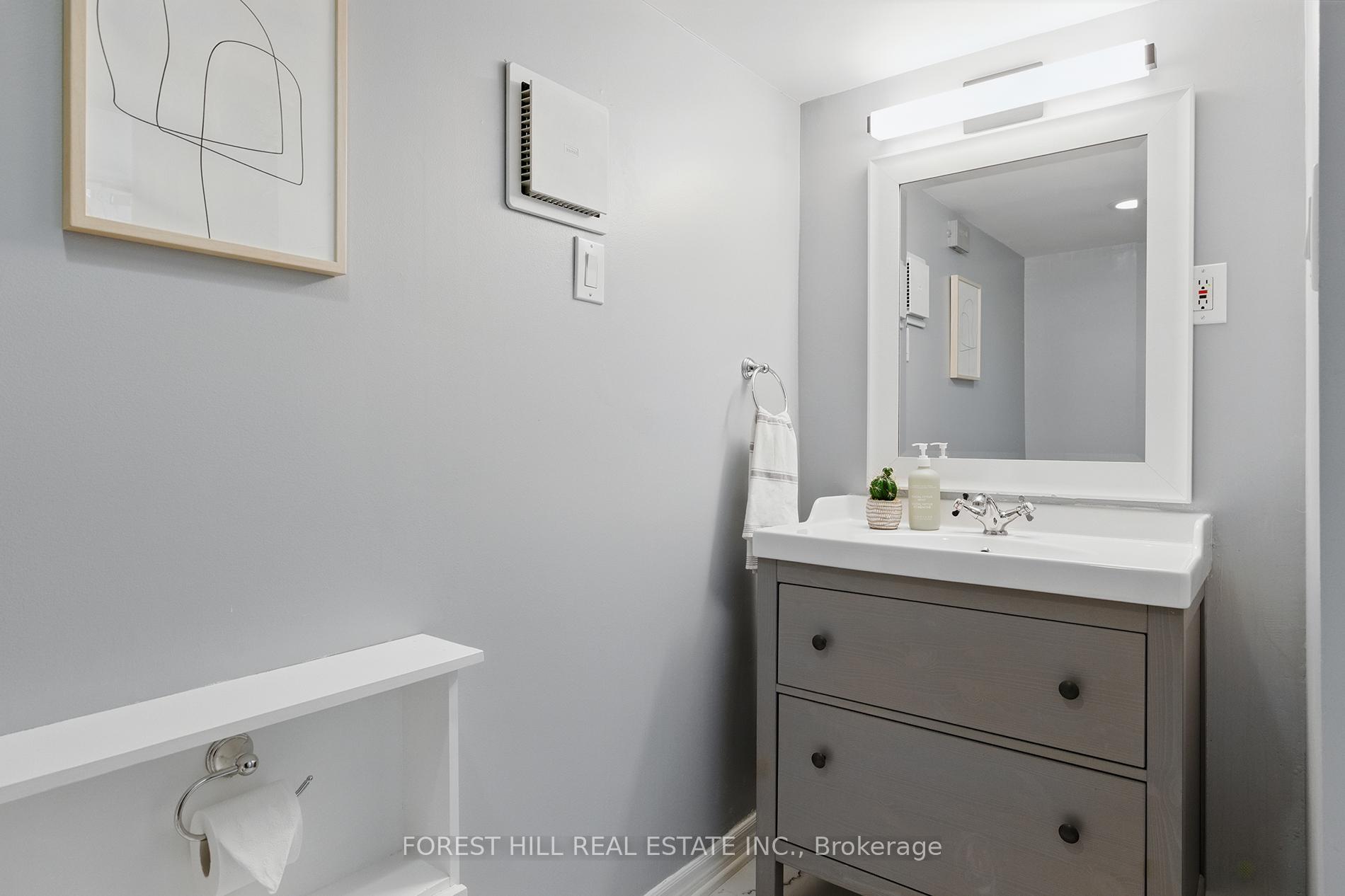 Photo 31 of 84 Hanson Street, Toronto, Woodbine Corridor — HOMEH