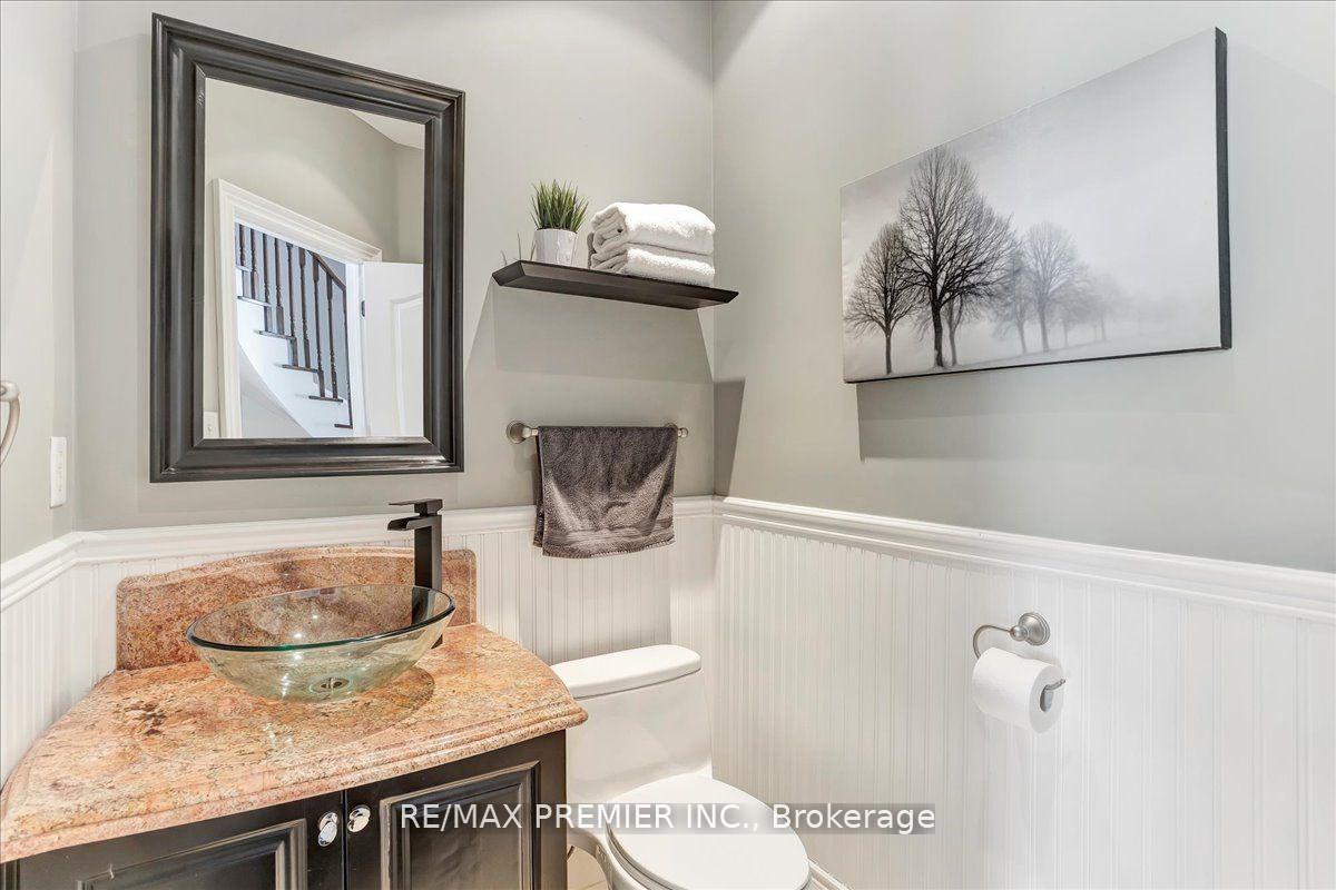 Photo 16 of 3 Pepin Court, Barrie, Innis-Shore — HOMEH