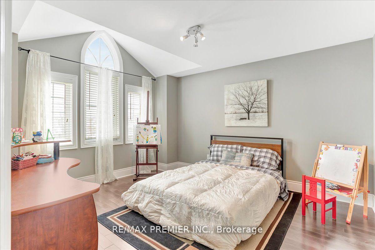Photo 19 of 3 Pepin Court, Barrie, Innis-Shore — HOMEH