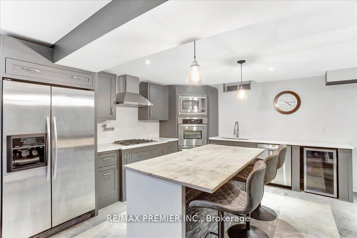 Photo 12 of 3 Pepin Court, Barrie, Innis-Shore — HOMEH