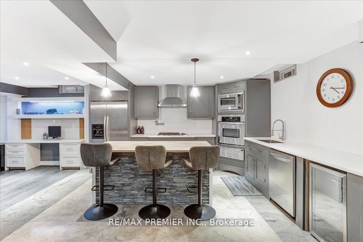 Photo 17 of 3 Pepin Court, Barrie, Innis-Shore — HOMEH