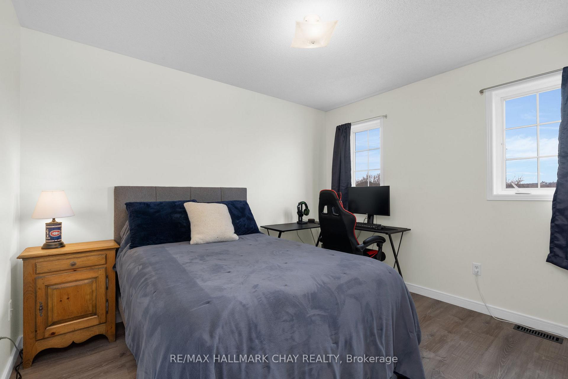 Photo 13 of 28 Draper Crescent, Barrie, Painswick North — HOMEH
