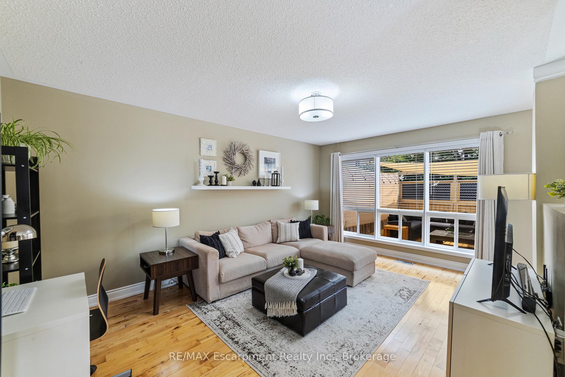 Photo 10 of 1113 Riddell Crescent, Milton, Beaty — HOMEH