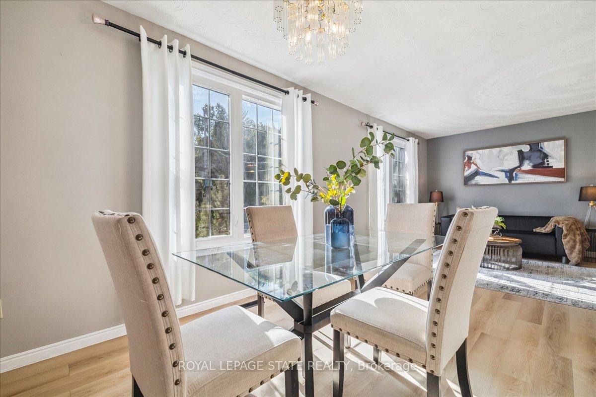 Photo 2 of 640 Cochrane Road, Hamilton, Rosedale — HOMEH