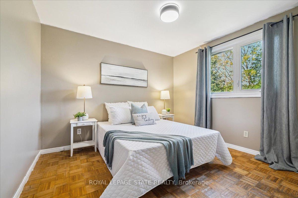 Photo 9 of 640 Cochrane Road, Hamilton, Rosedale — HOMEH