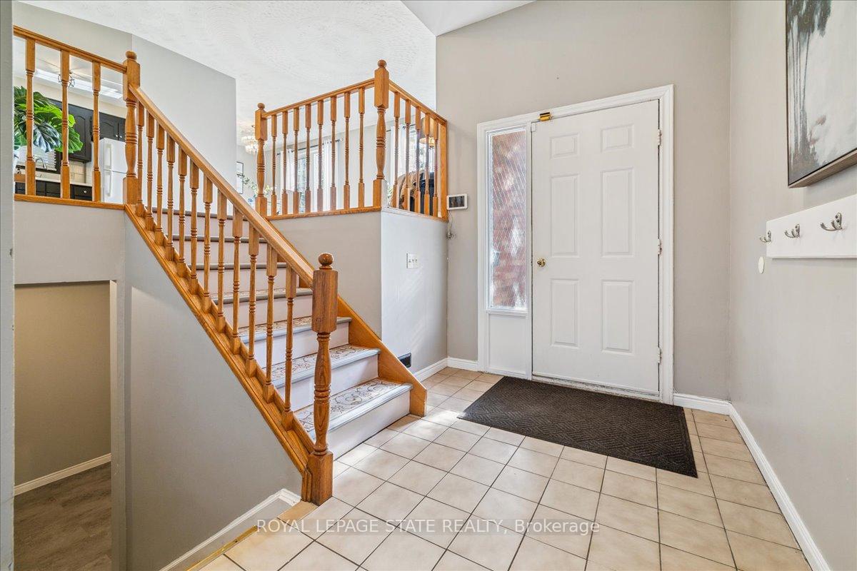 Photo 5 of 640 Cochrane Road, Hamilton, Rosedale — HOMEH