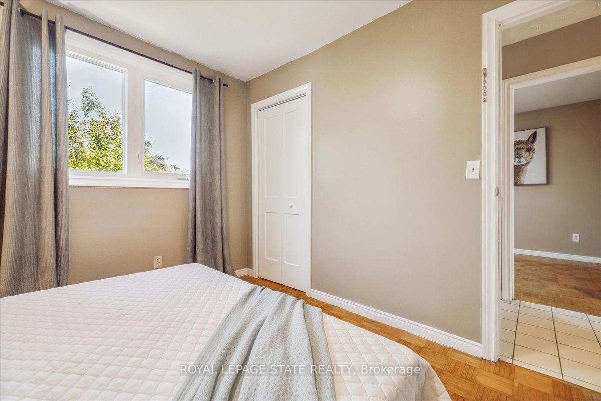 Photo 10 of 640 Cochrane Road, Hamilton, Rosedale — HOMEH