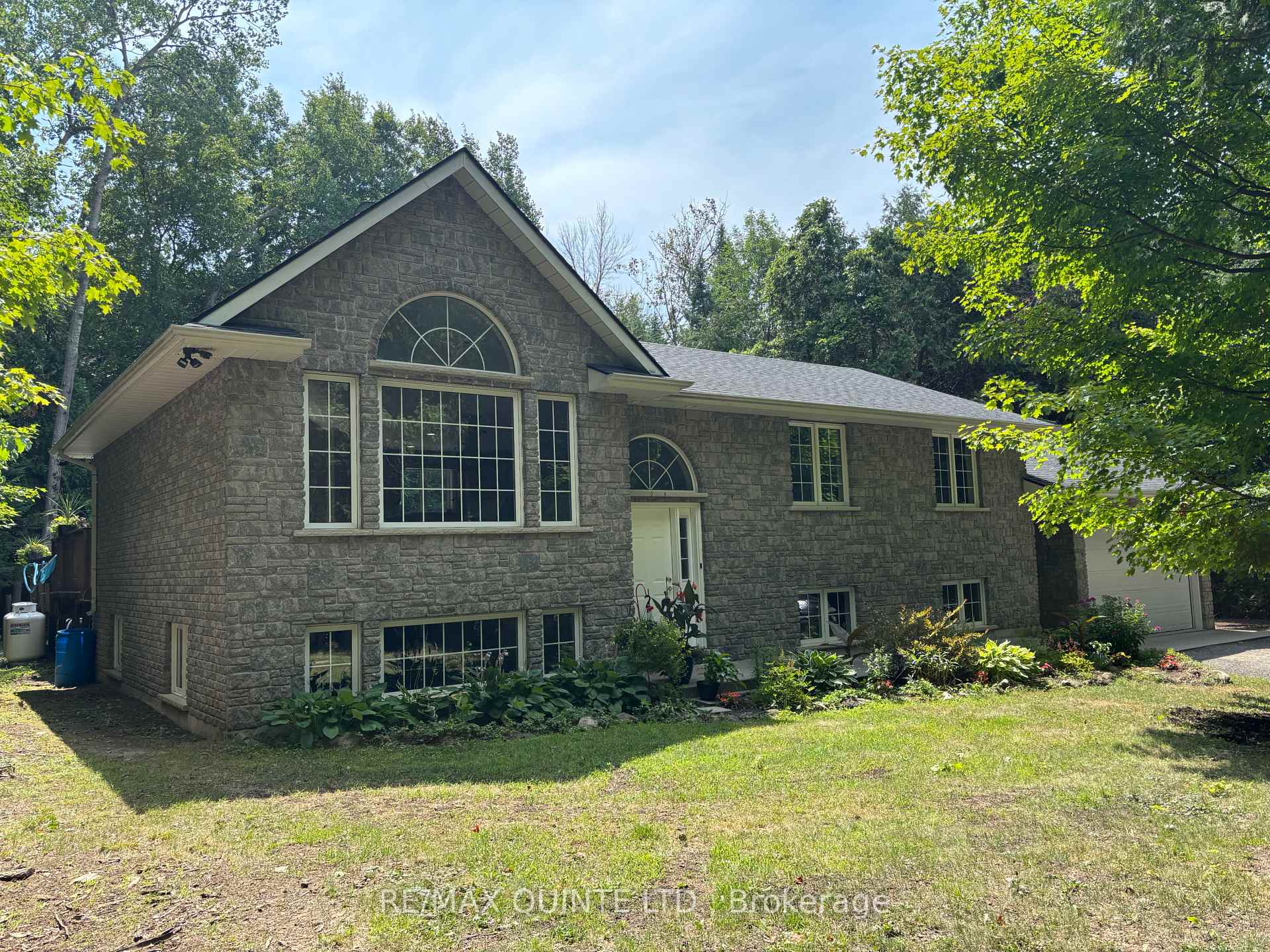 Photo 1 of 156 Tracey Road S, Tyendinaga, Tyendinaga Township — HOMEH