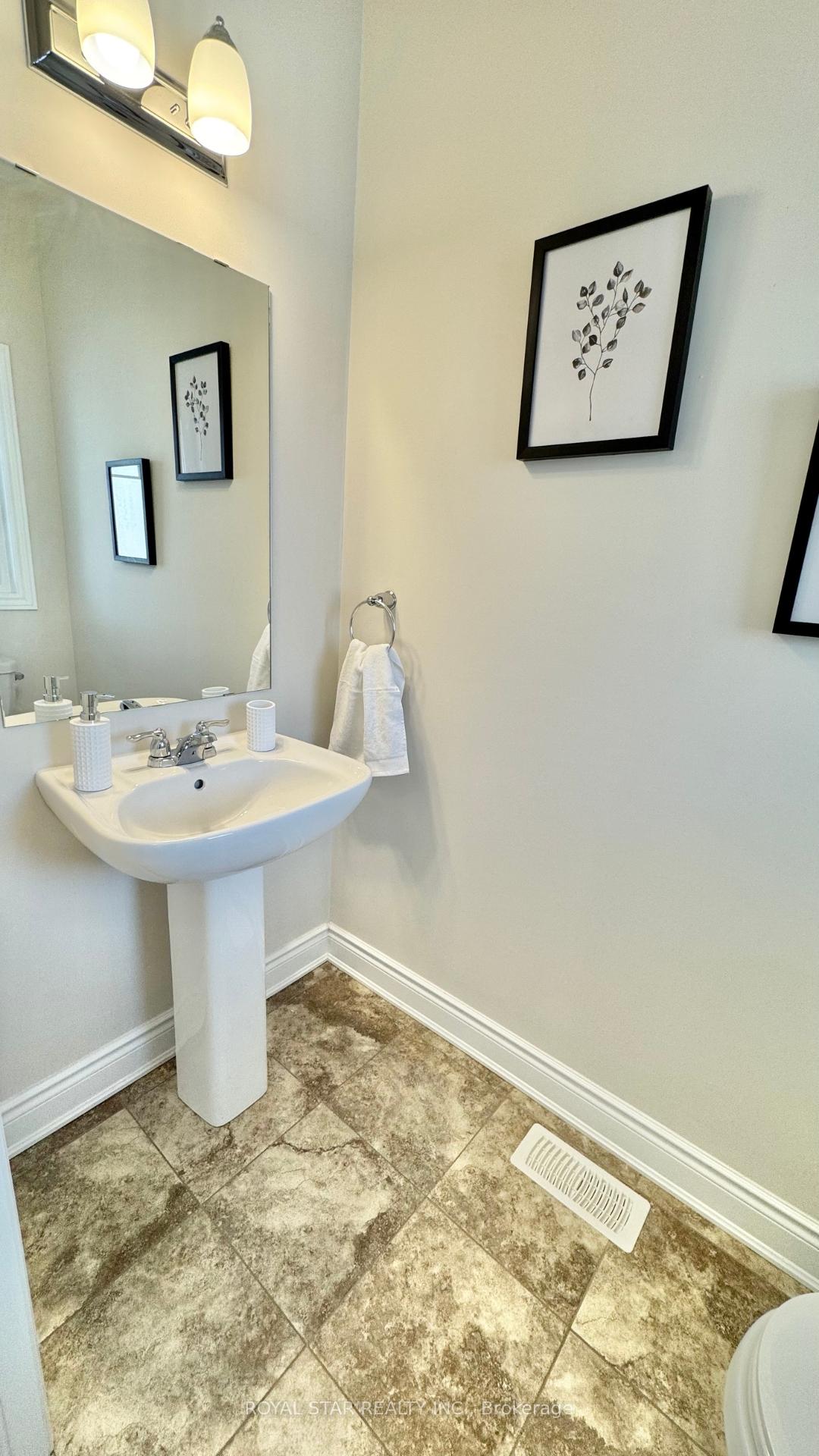 Photo 10 of 1016 Manege Street, Ottawa, Stittsville (South) — HOMEH