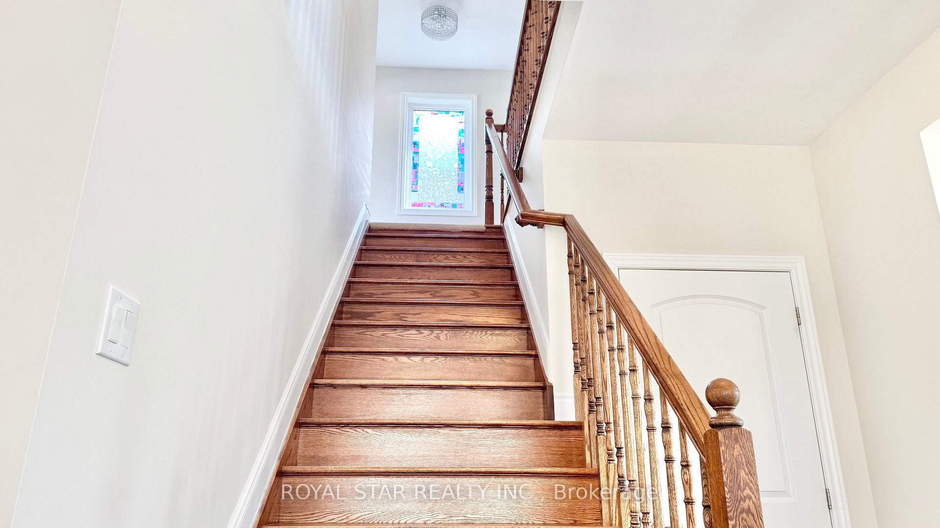 Photo 16 of 1016 Manege Street, Ottawa, Stittsville (South) — HOMEH