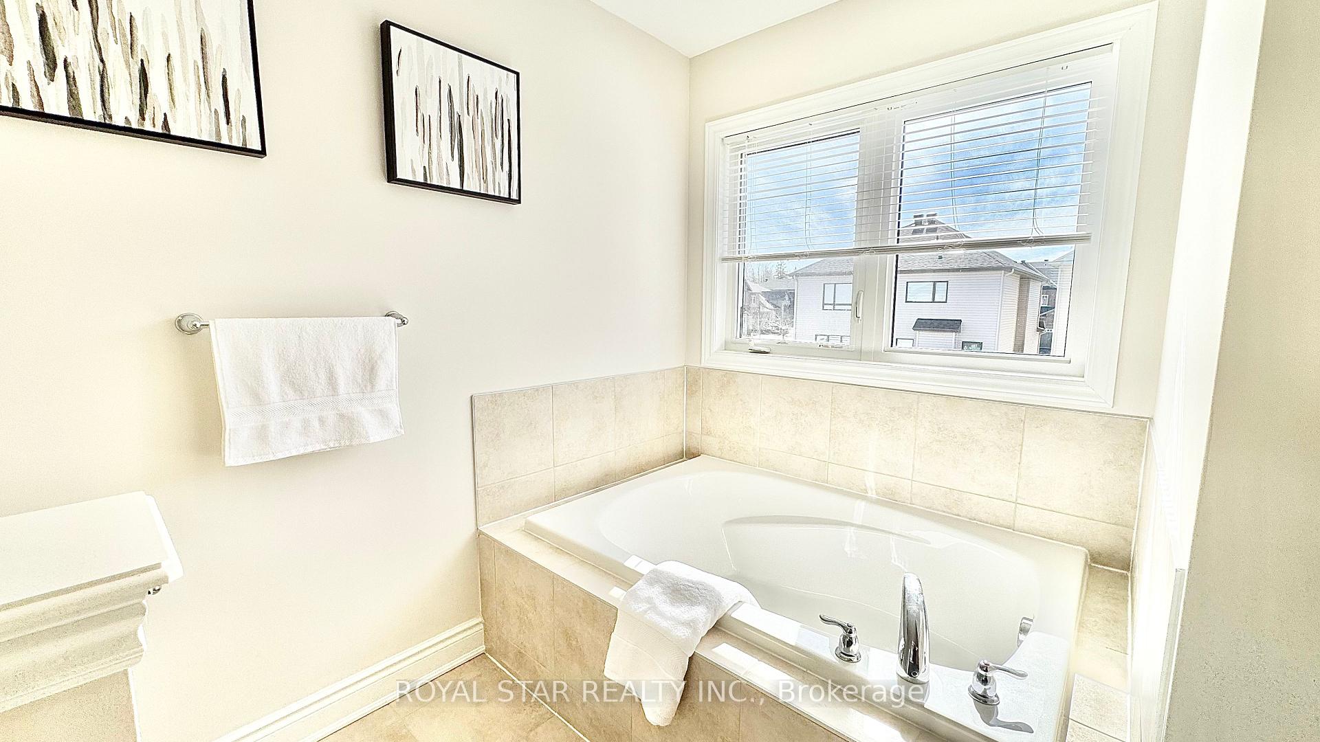 Photo 25 of 1016 Manege Street, Ottawa, Stittsville (South) — HOMEH