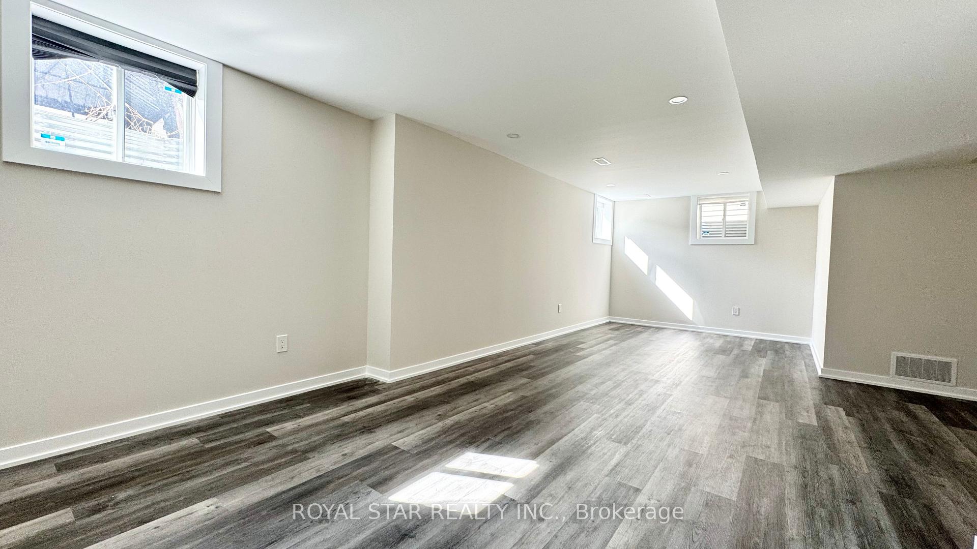Photo 29 of 1016 Manege Street, Ottawa, Stittsville (South) — HOMEH