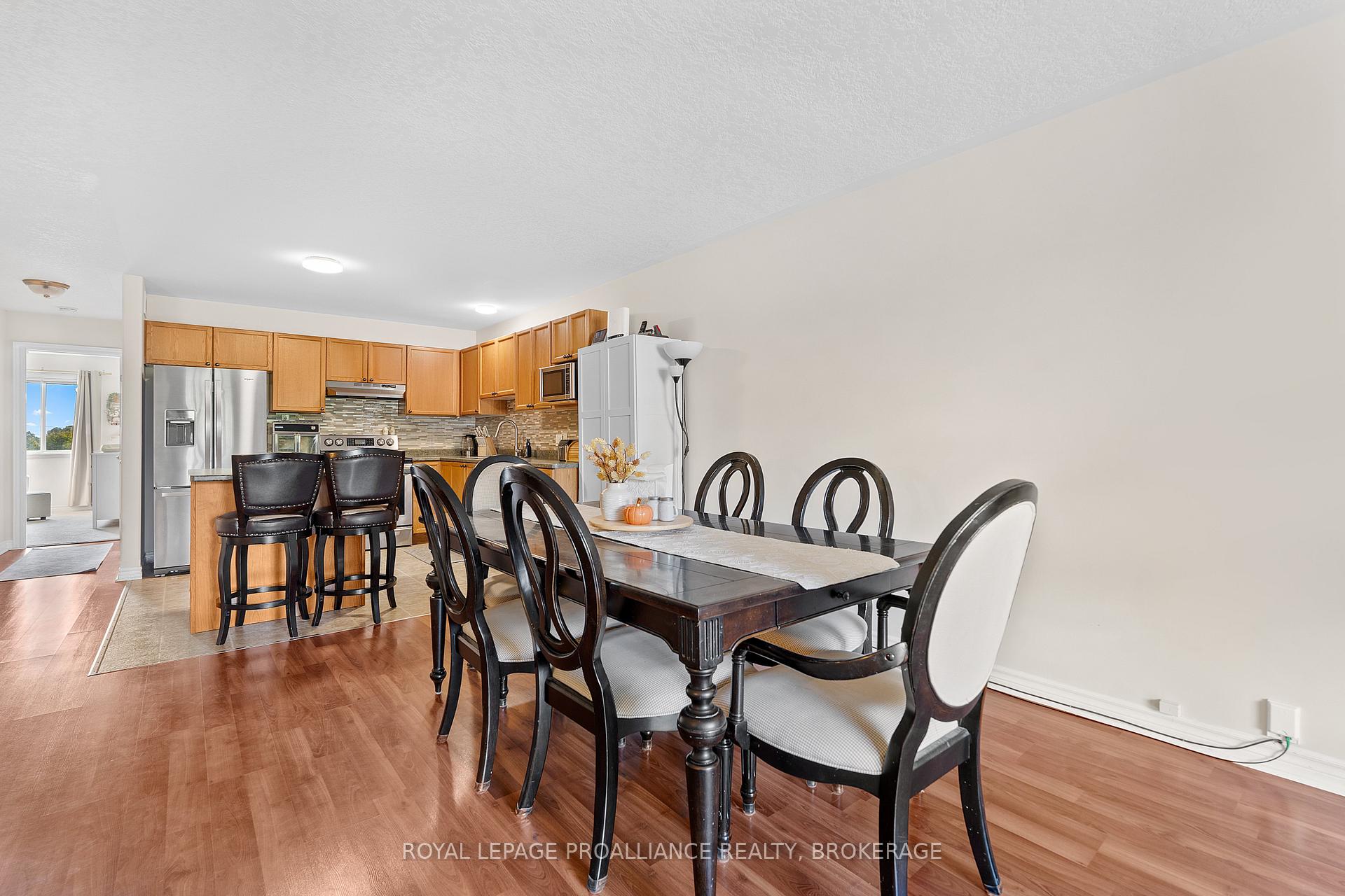 Photo 19 of 54 Briceland Street, Kingston, Rideau — HOMEH