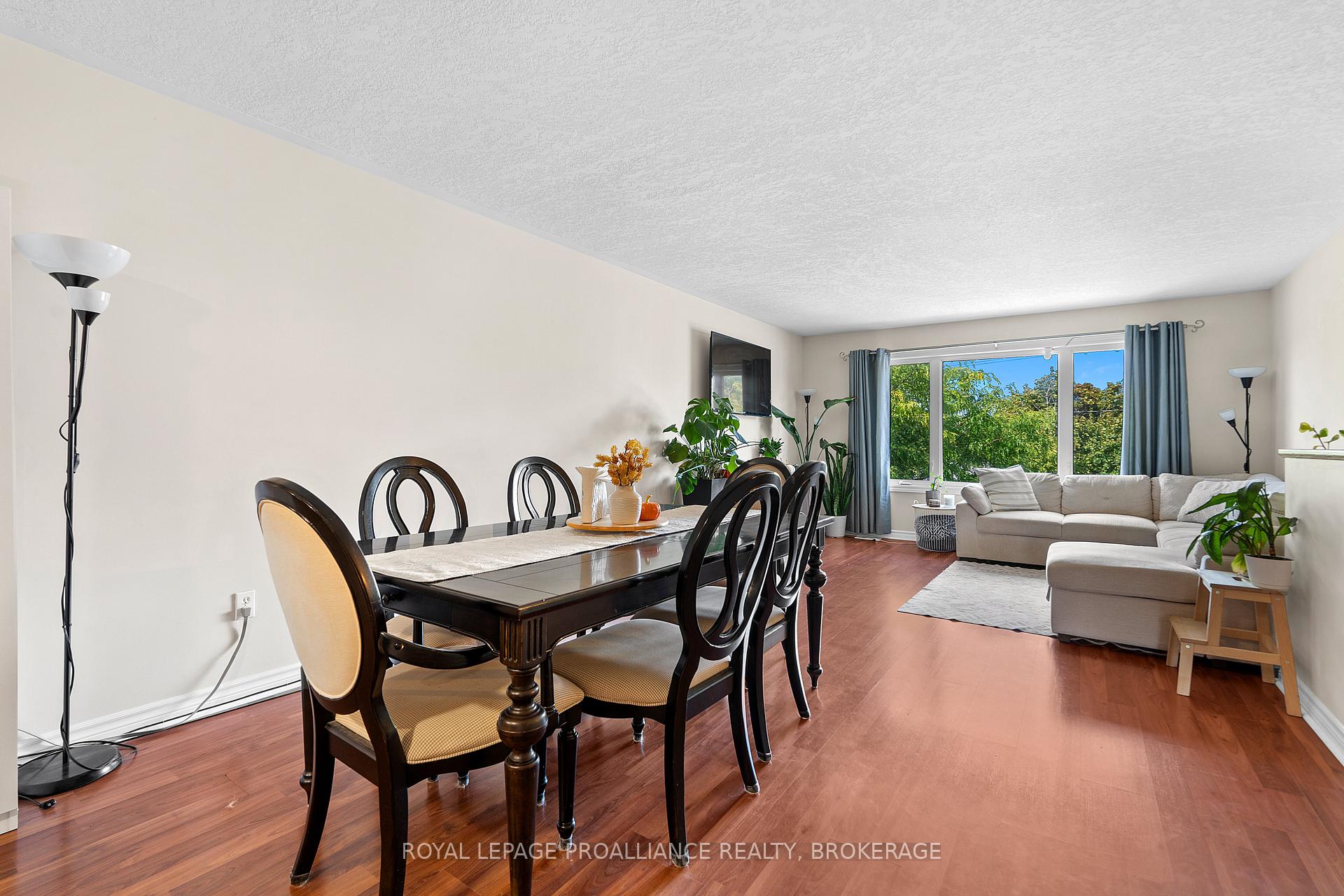 Photo 16 of 54 Briceland Street, Kingston, Rideau — HOMEH