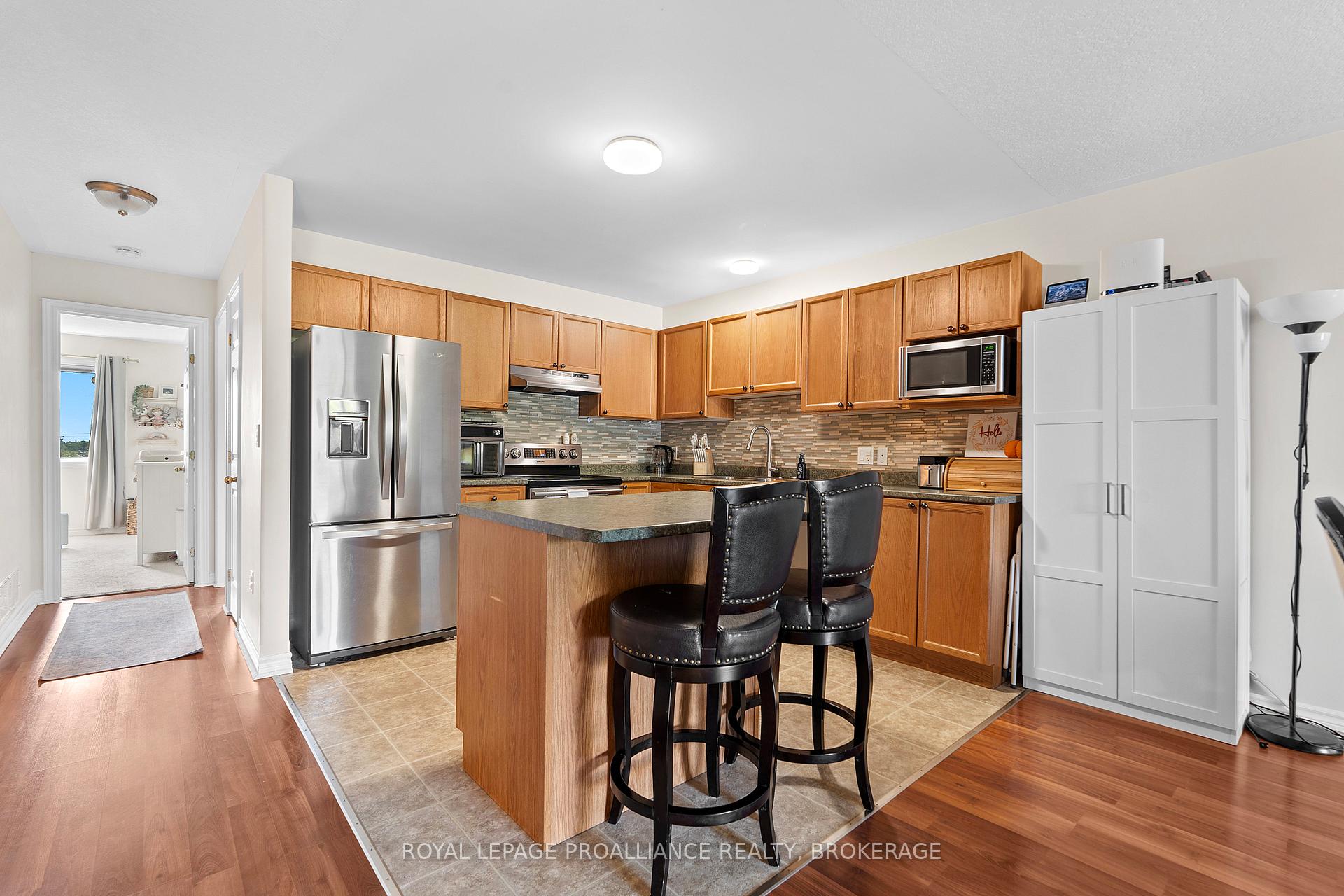 Photo 6 of 54 Briceland Street, Kingston, Rideau — HOMEH