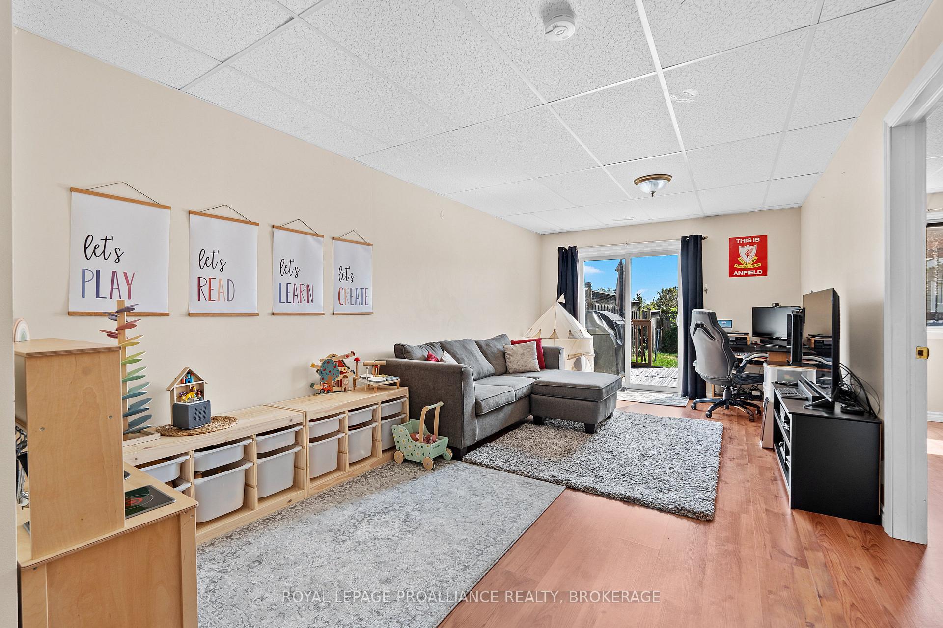 Photo 3 of 54 Briceland Street, Kingston, Rideau — HOMEH