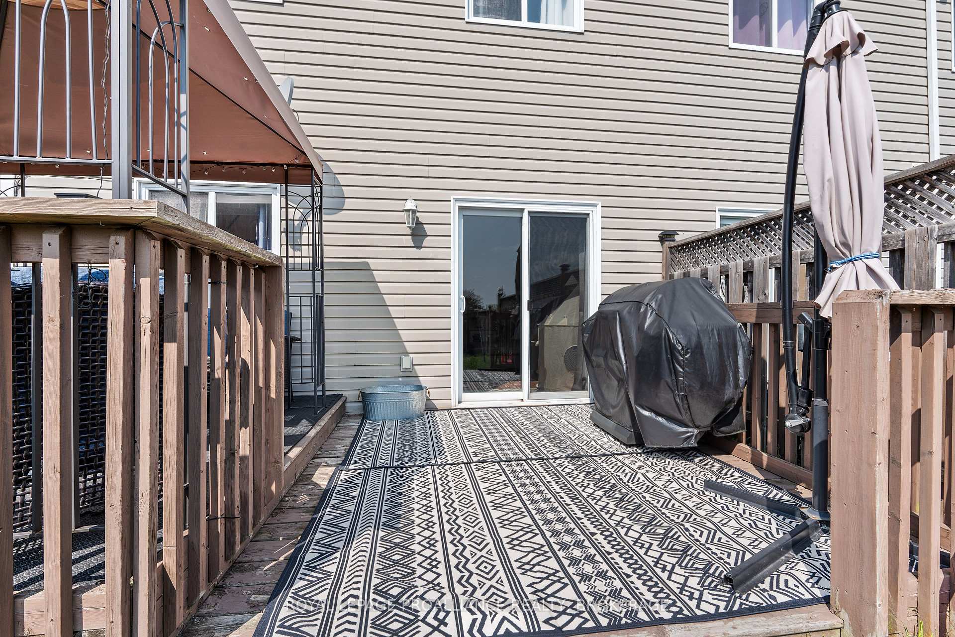 Photo 32 of 54 Briceland Street, Kingston, Rideau — HOMEH