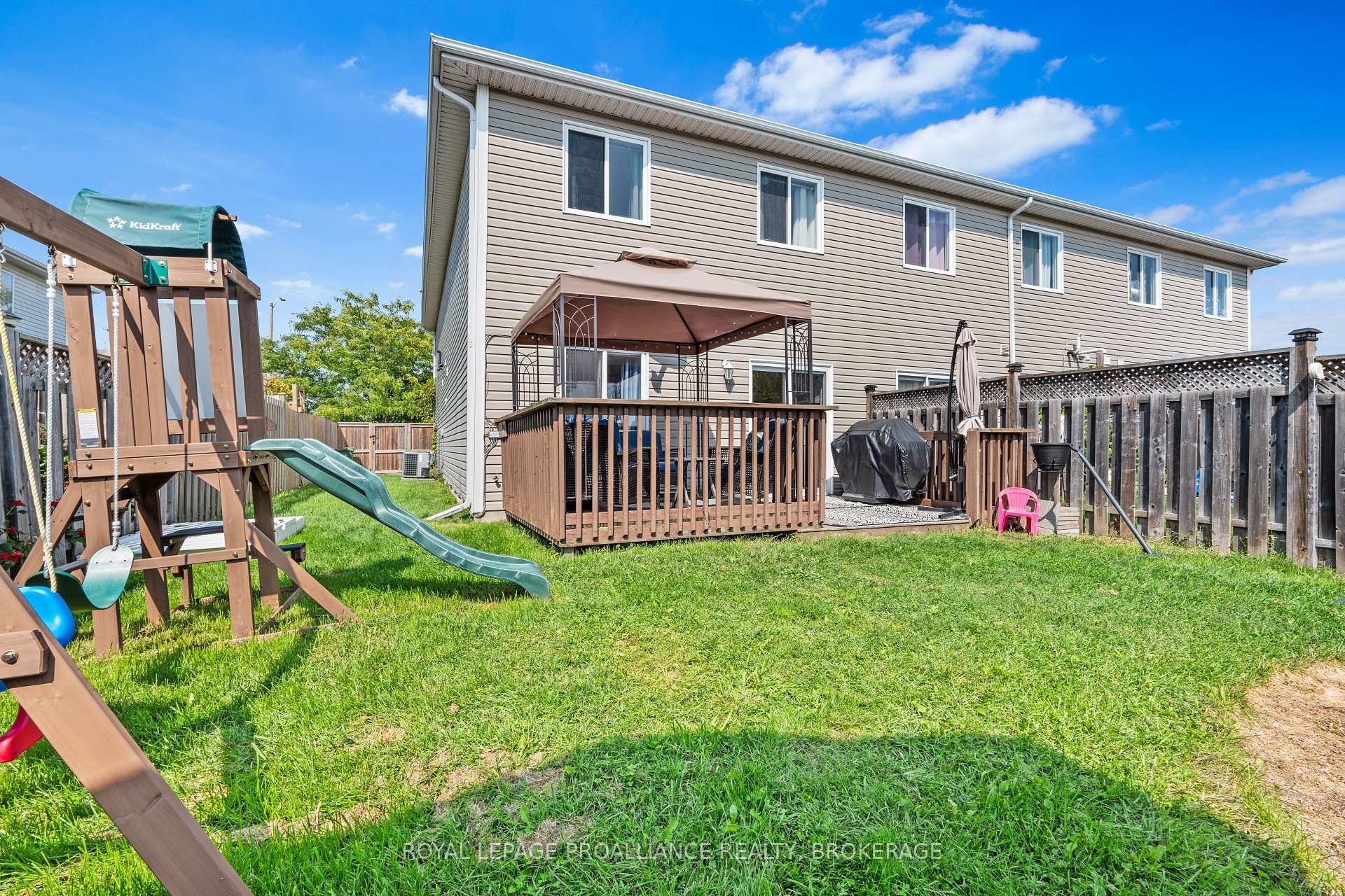 Photo 29 of 54 Briceland Street, Kingston, Rideau — HOMEH