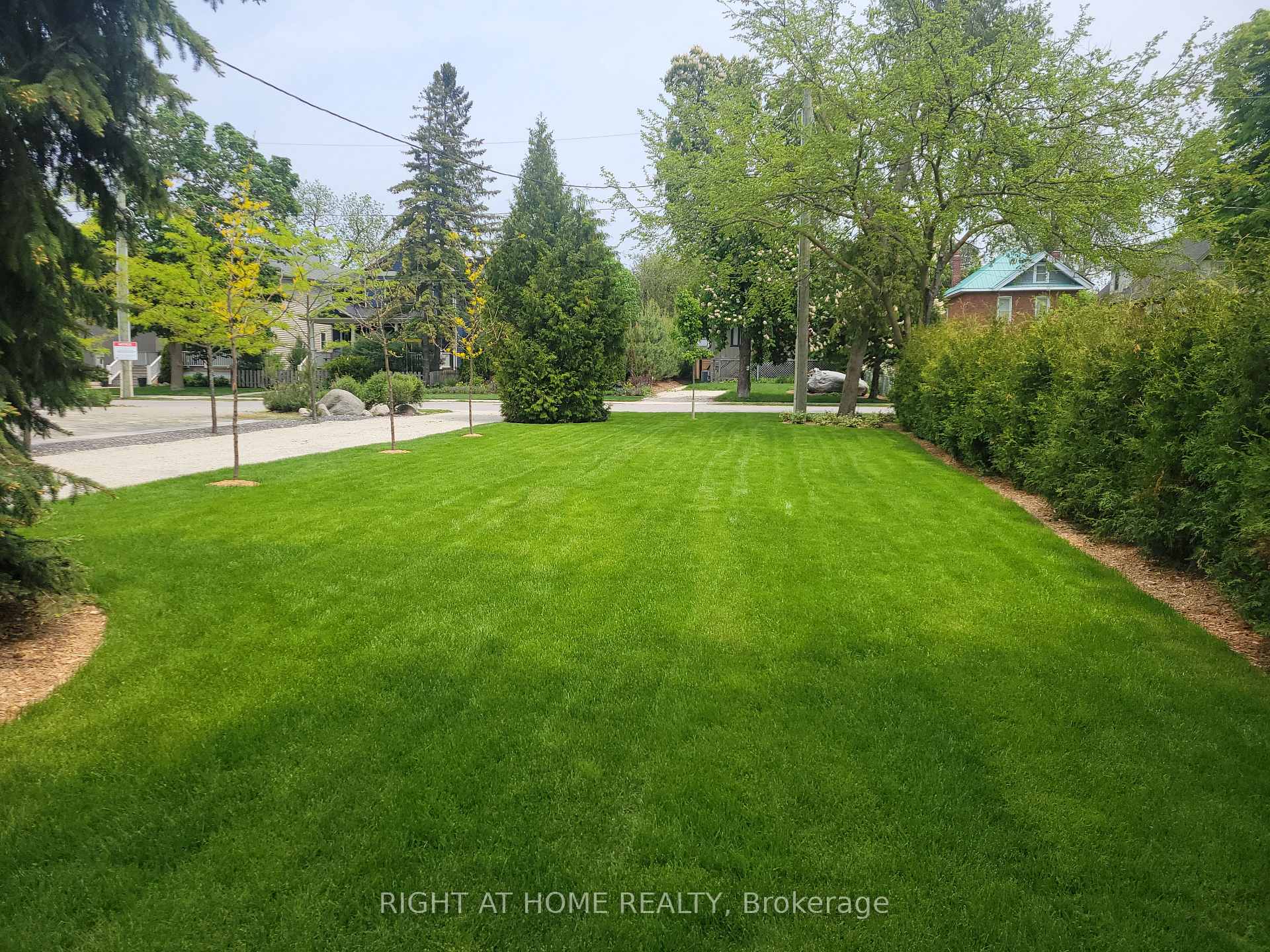 Photo 7 of 29 Niagara Street S, Collingwood — HOMEH