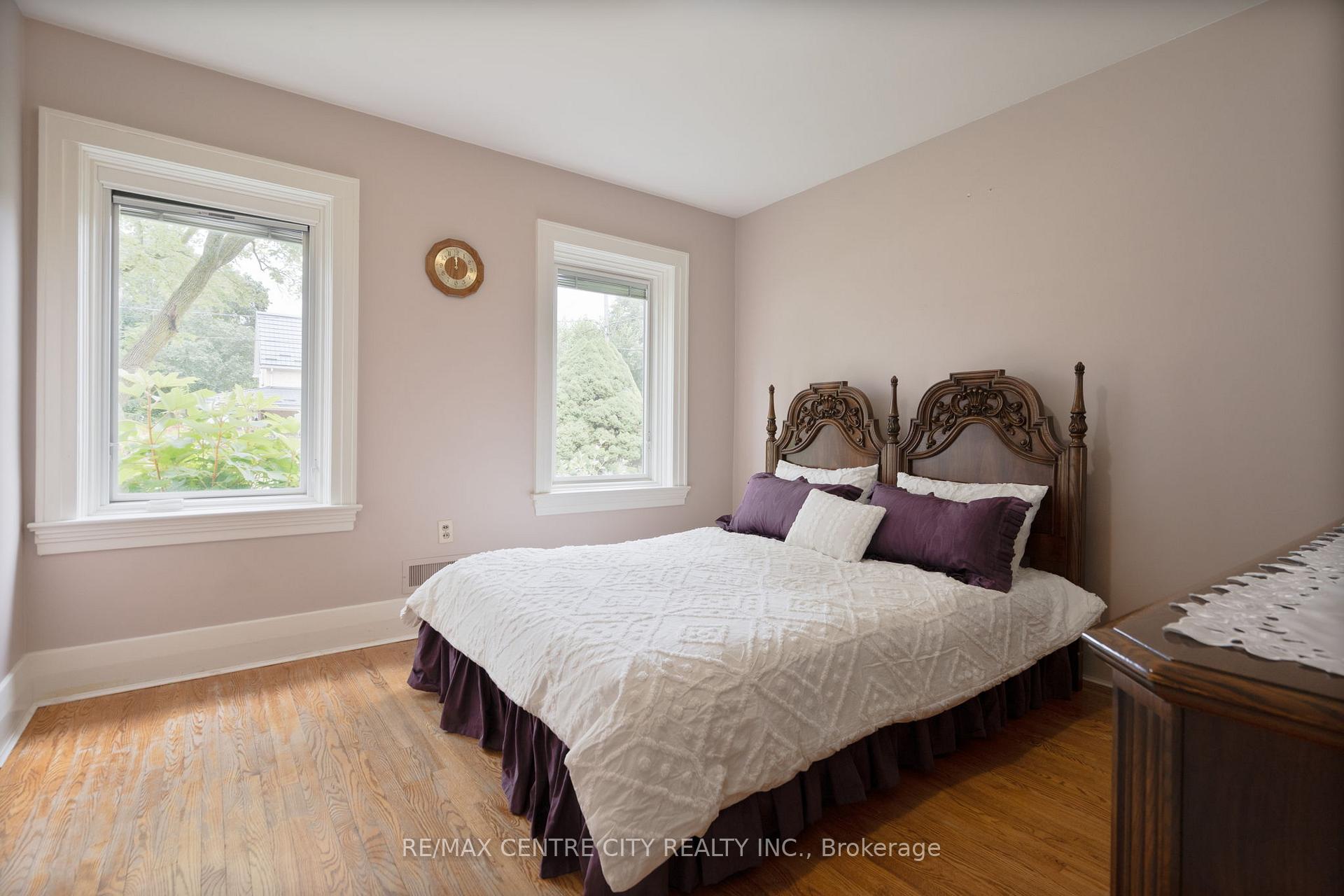 Photo 4 of 132 Maria Street, Strathroy-Caradoc, NW — HOMEH