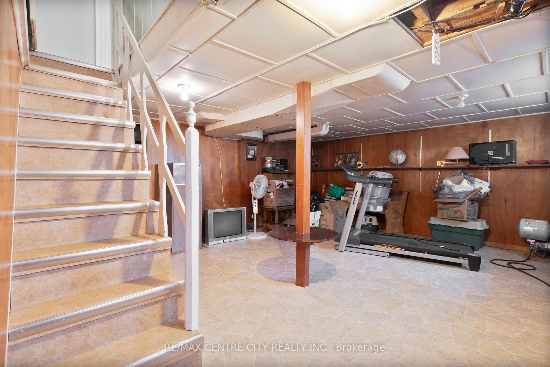 Photo 21 of 132 Maria Street, Strathroy-Caradoc, NW — HOMEH