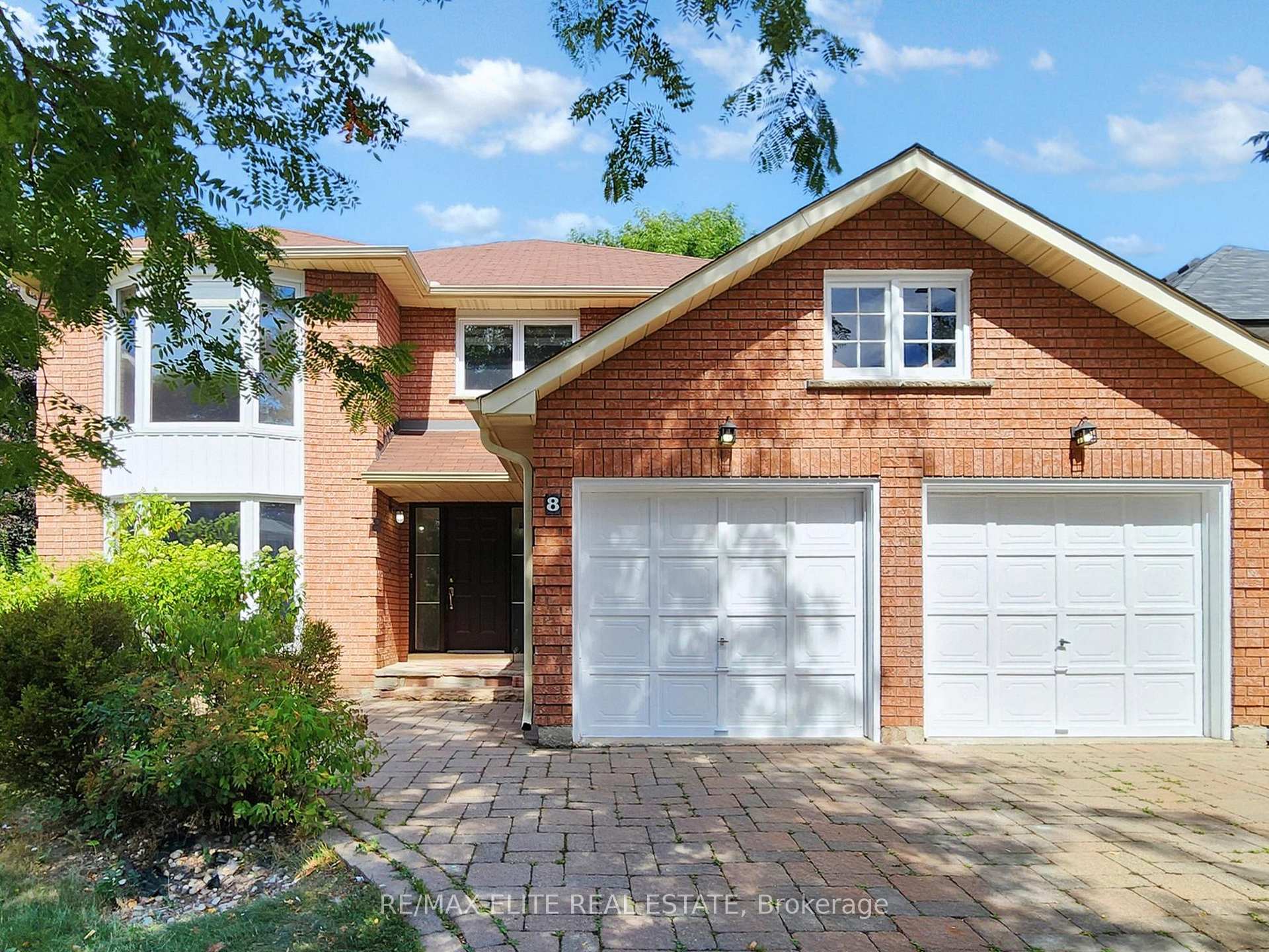 Photo 2 of 8 Millpond Place, Markham, Raymerville — HOMEH