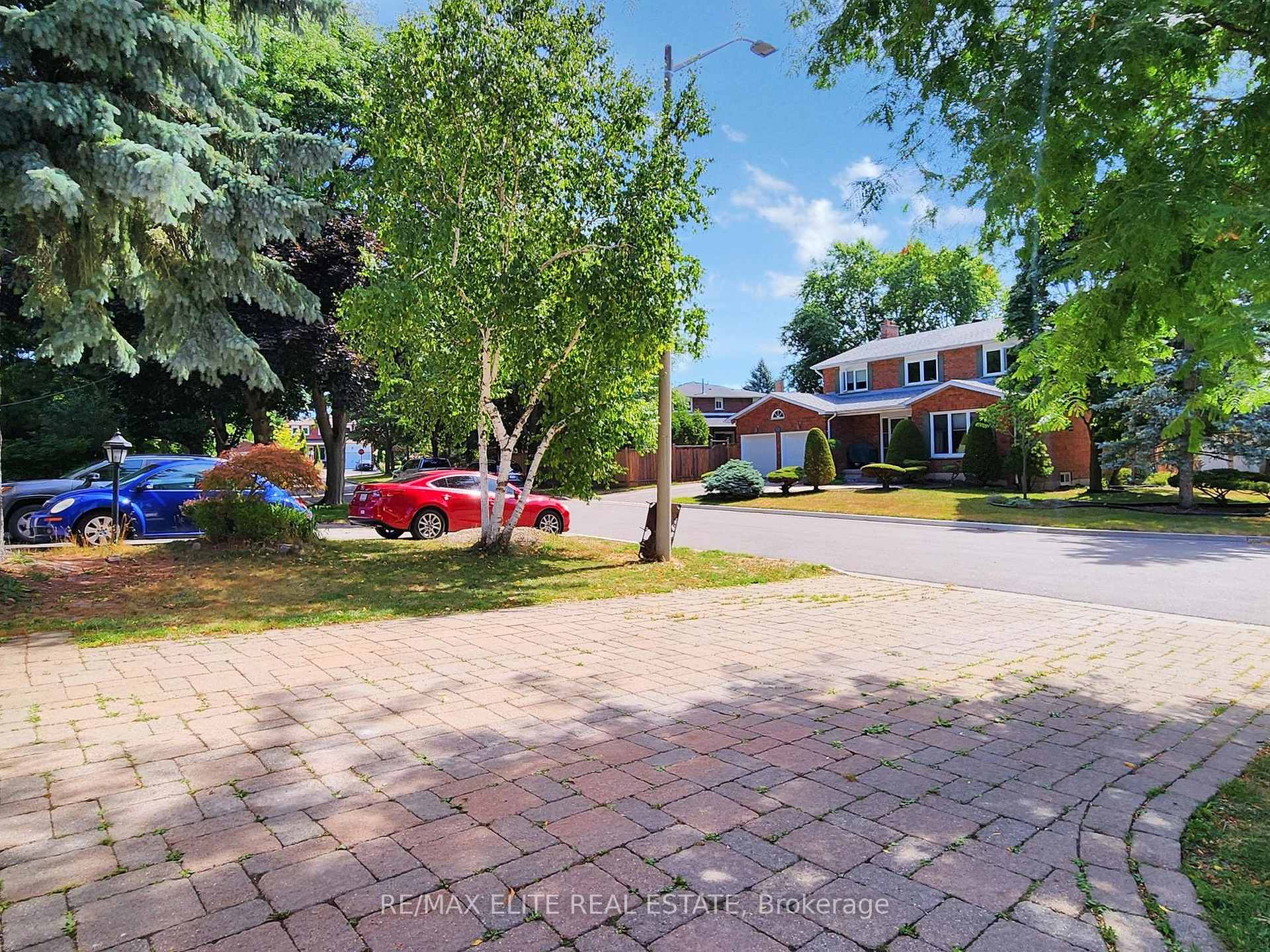 Photo 7 of 8 Millpond Place, Markham, Raymerville — HOMEH