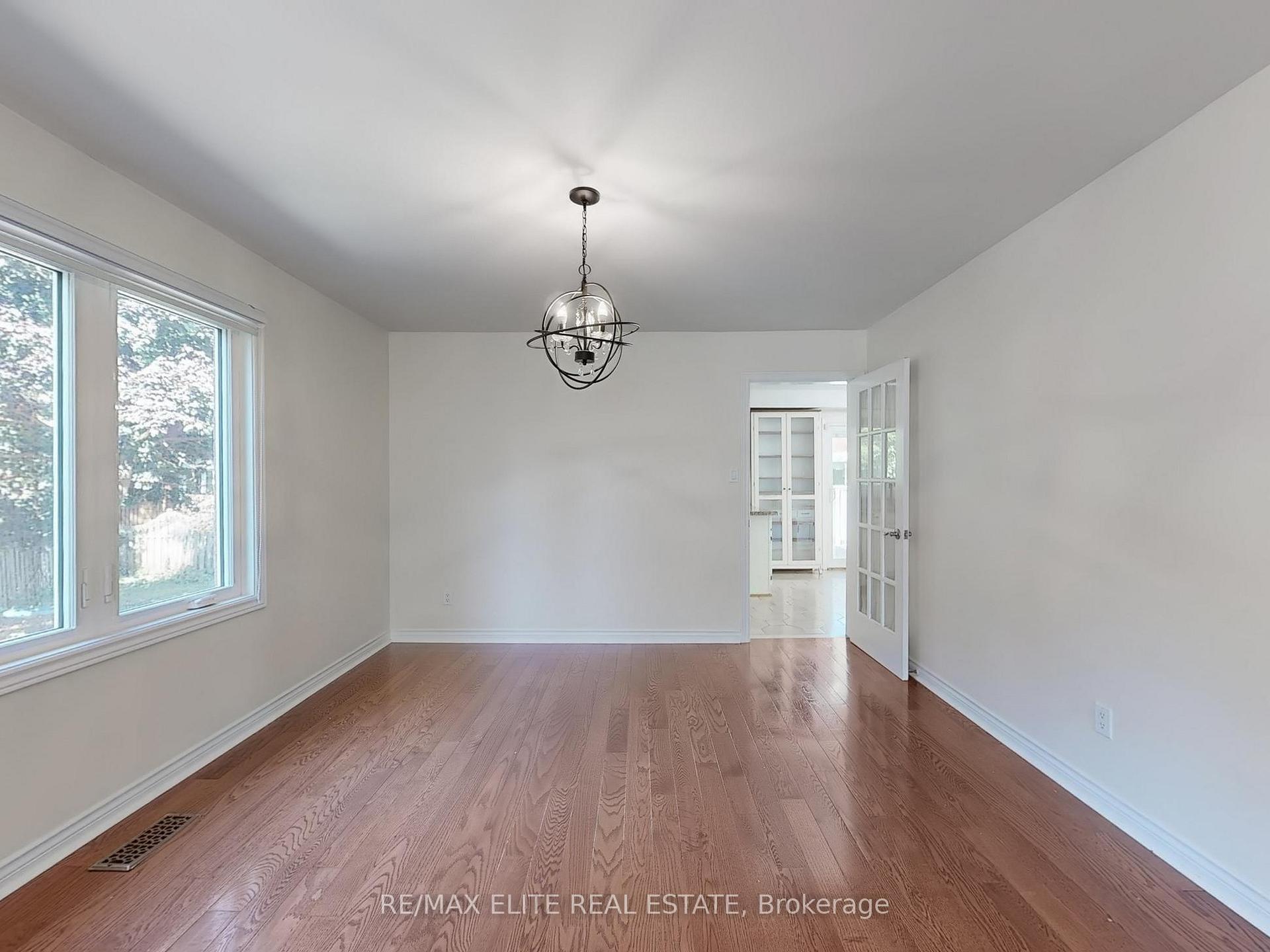Photo 24 of 8 Millpond Place, Markham, Raymerville — HOMEH