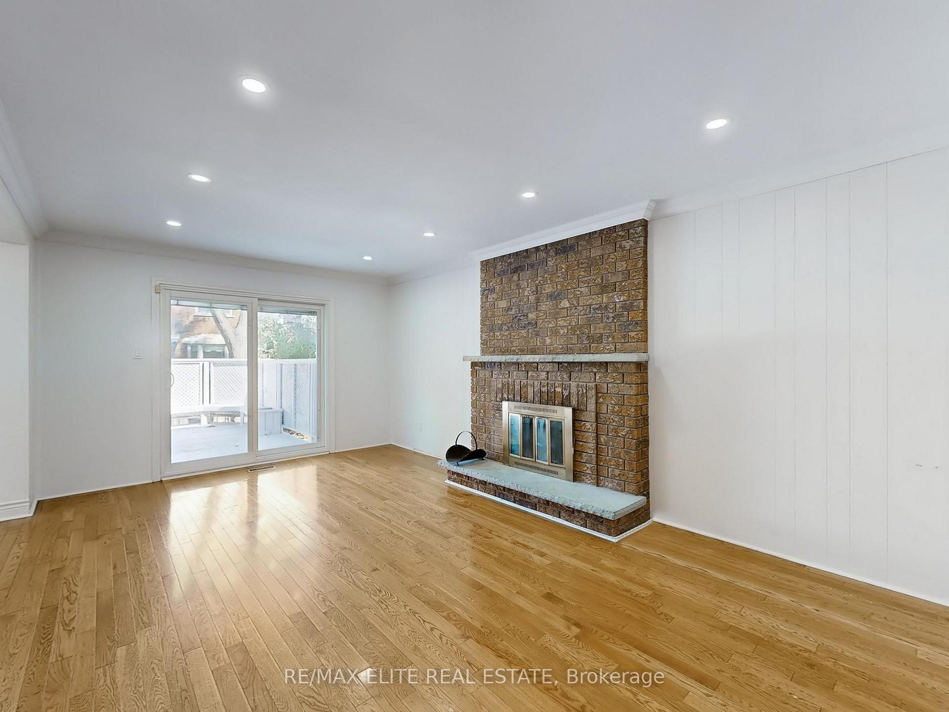 Photo 15 of 8 Millpond Place, Markham, Raymerville — HOMEH