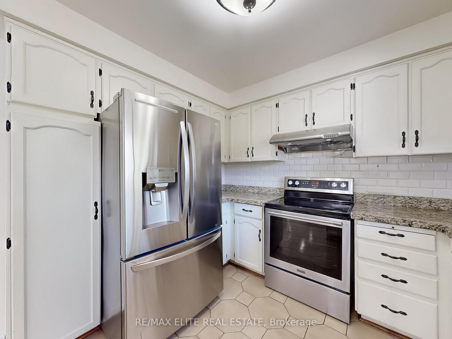 Photo 30 of 8 Millpond Place, Markham, Raymerville — HOMEH