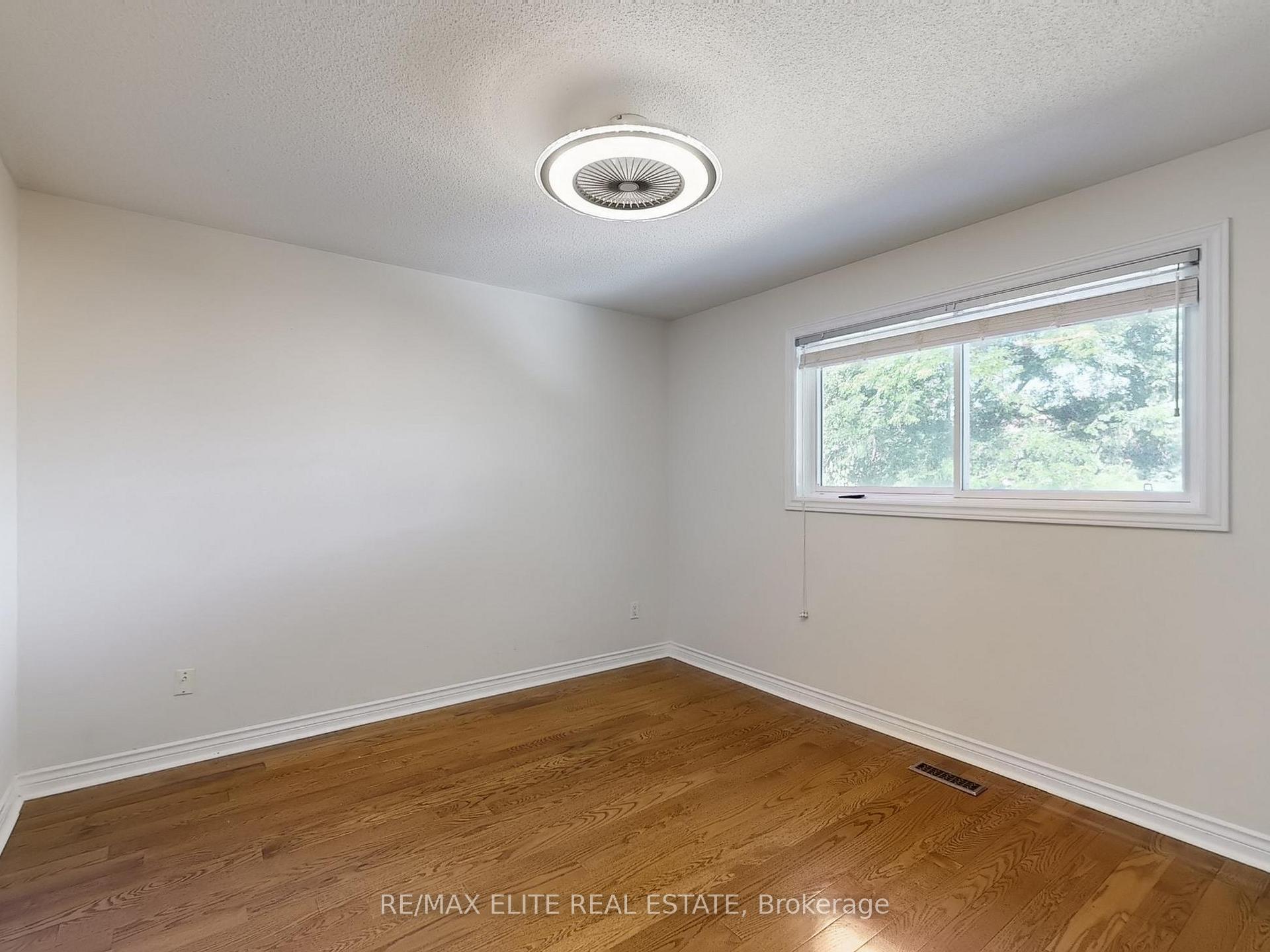 Photo 23 of 8 Millpond Place, Markham, Raymerville — HOMEH