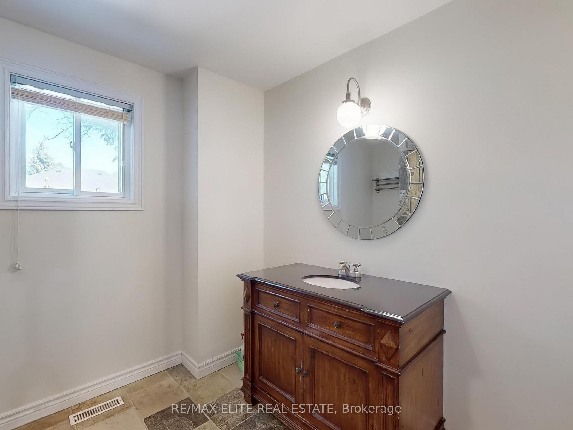Photo 21 of 8 Millpond Place, Markham, Raymerville — HOMEH